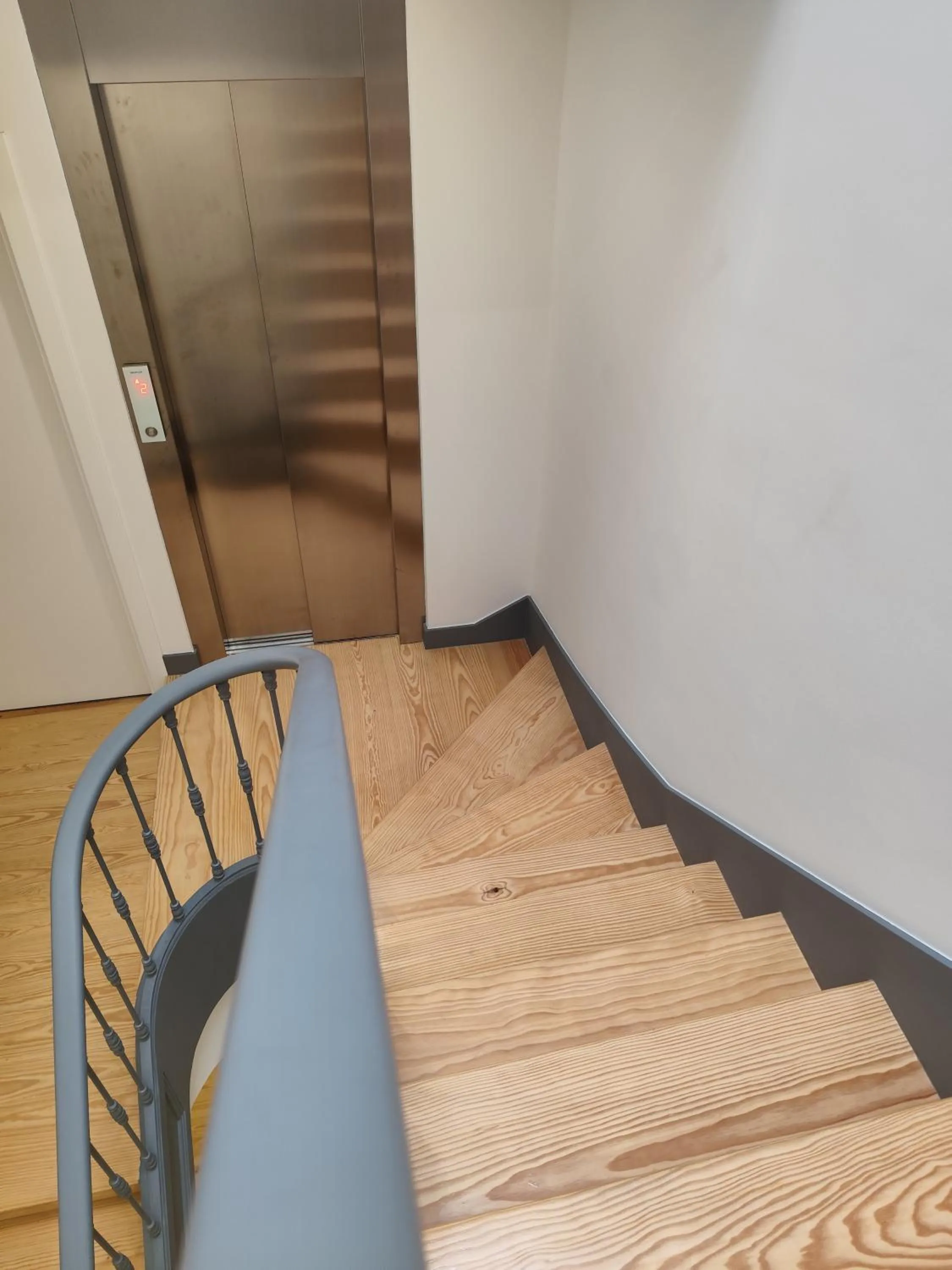 Bacalhoeiros 125 Hotel