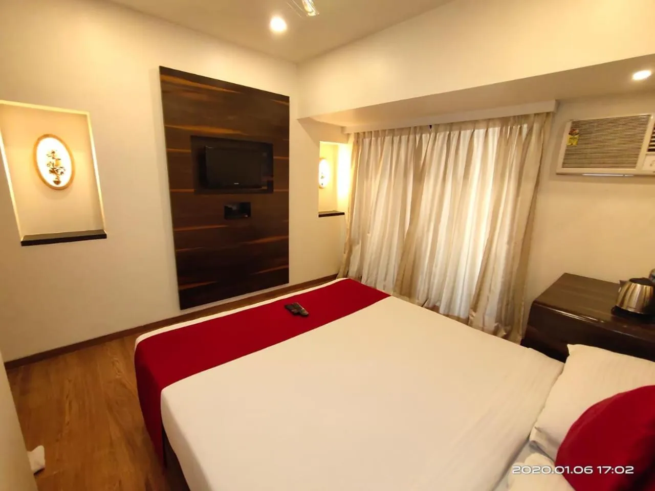 Bed in Hotel Heritage Dakshin