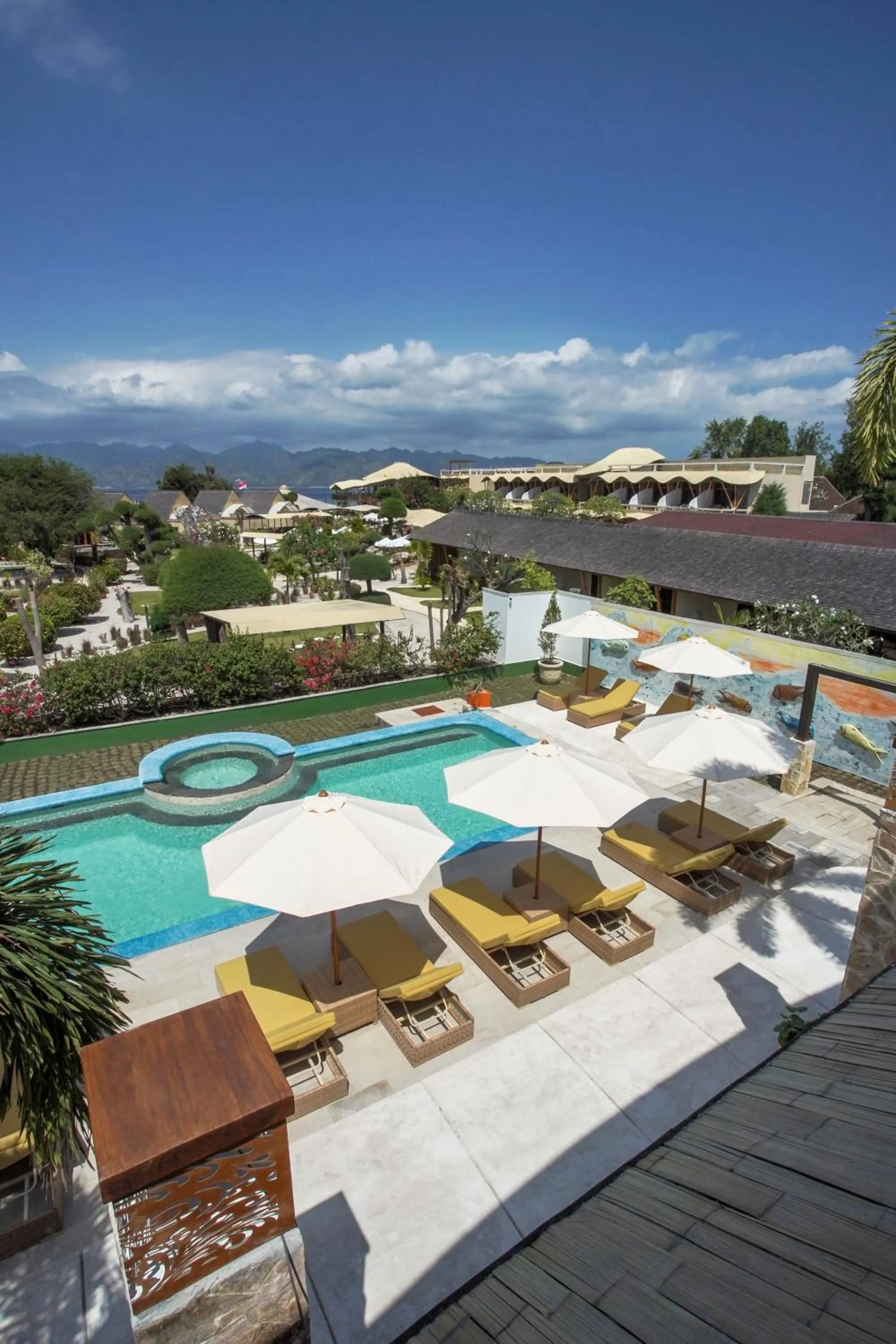 Pool view in Pearl of Trawangan