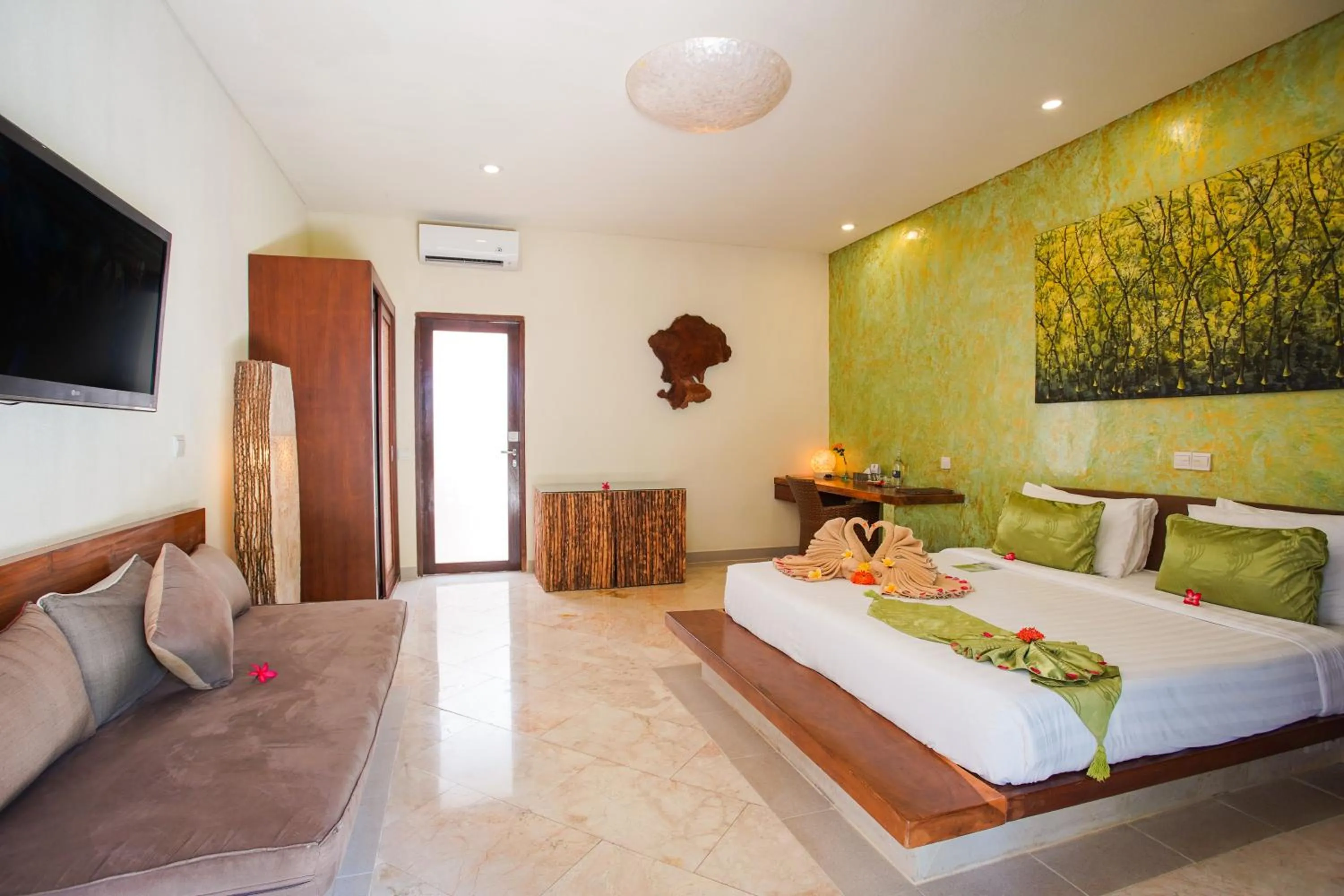 Bedroom, Bed in Pearl of Trawangan