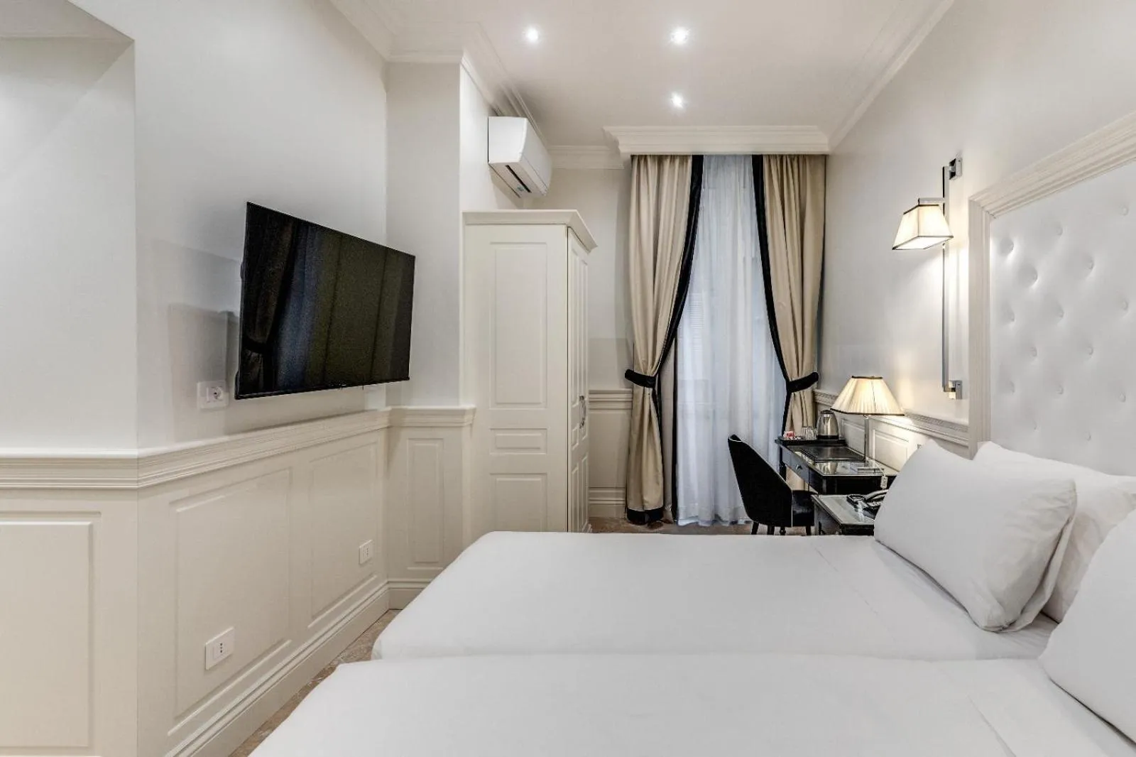 Photo of the whole room, Bed in ACA Hotel Viminale