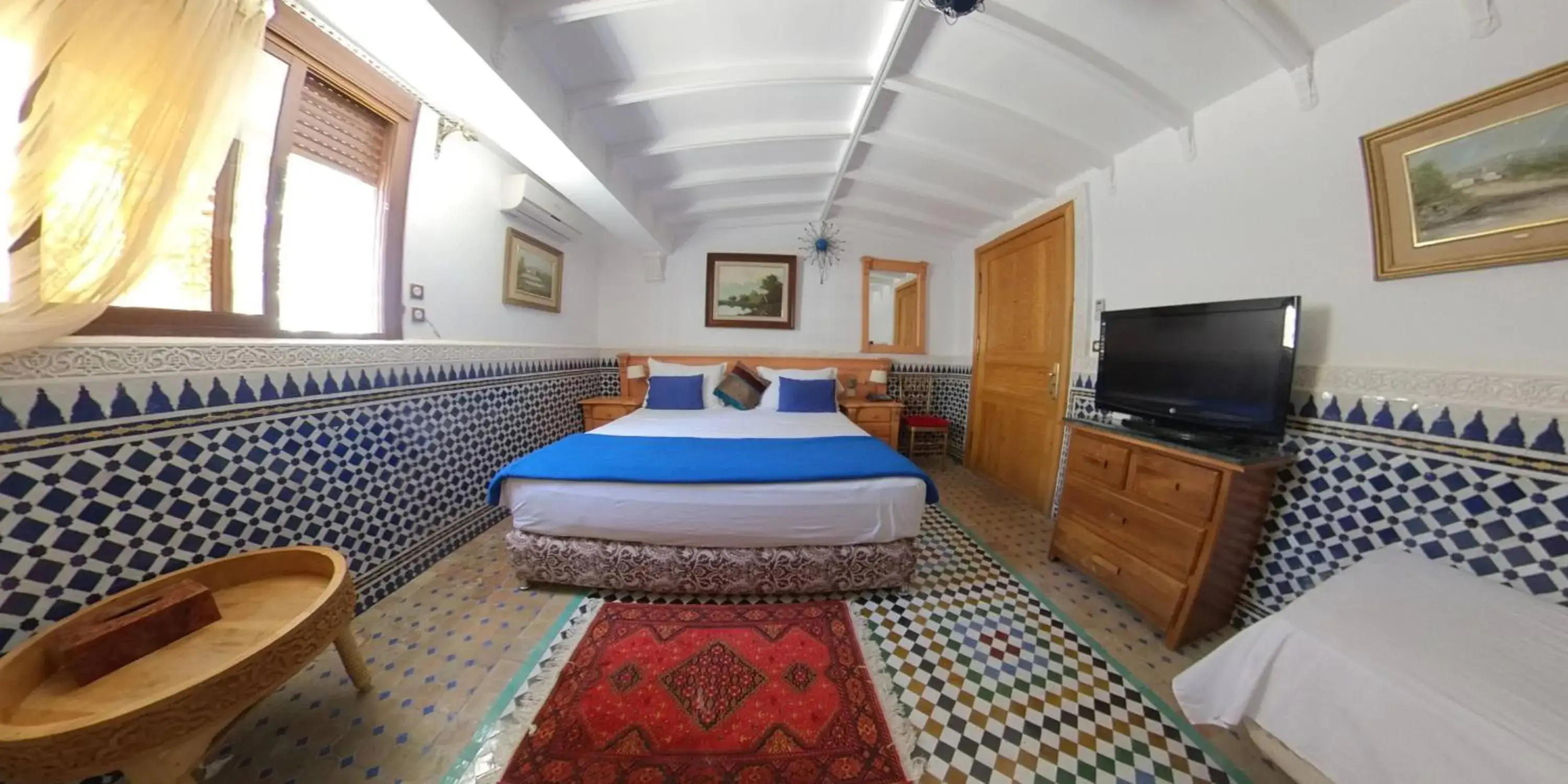 Deluxe Double Room in Malabata Guest House Deluxe Double Room in Malabata Guest House