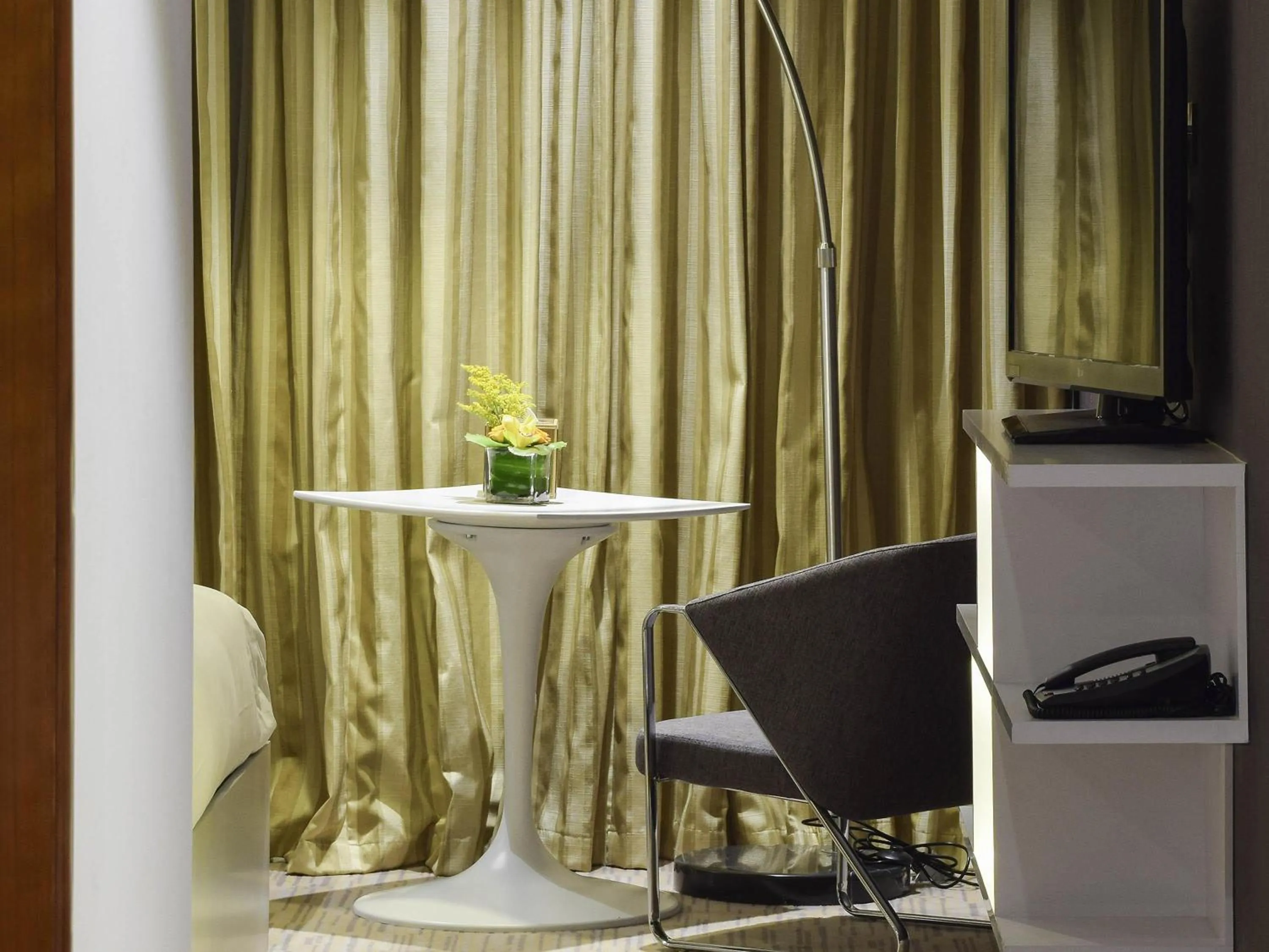 Bedroom in Novotel Suites Riyadh Centre