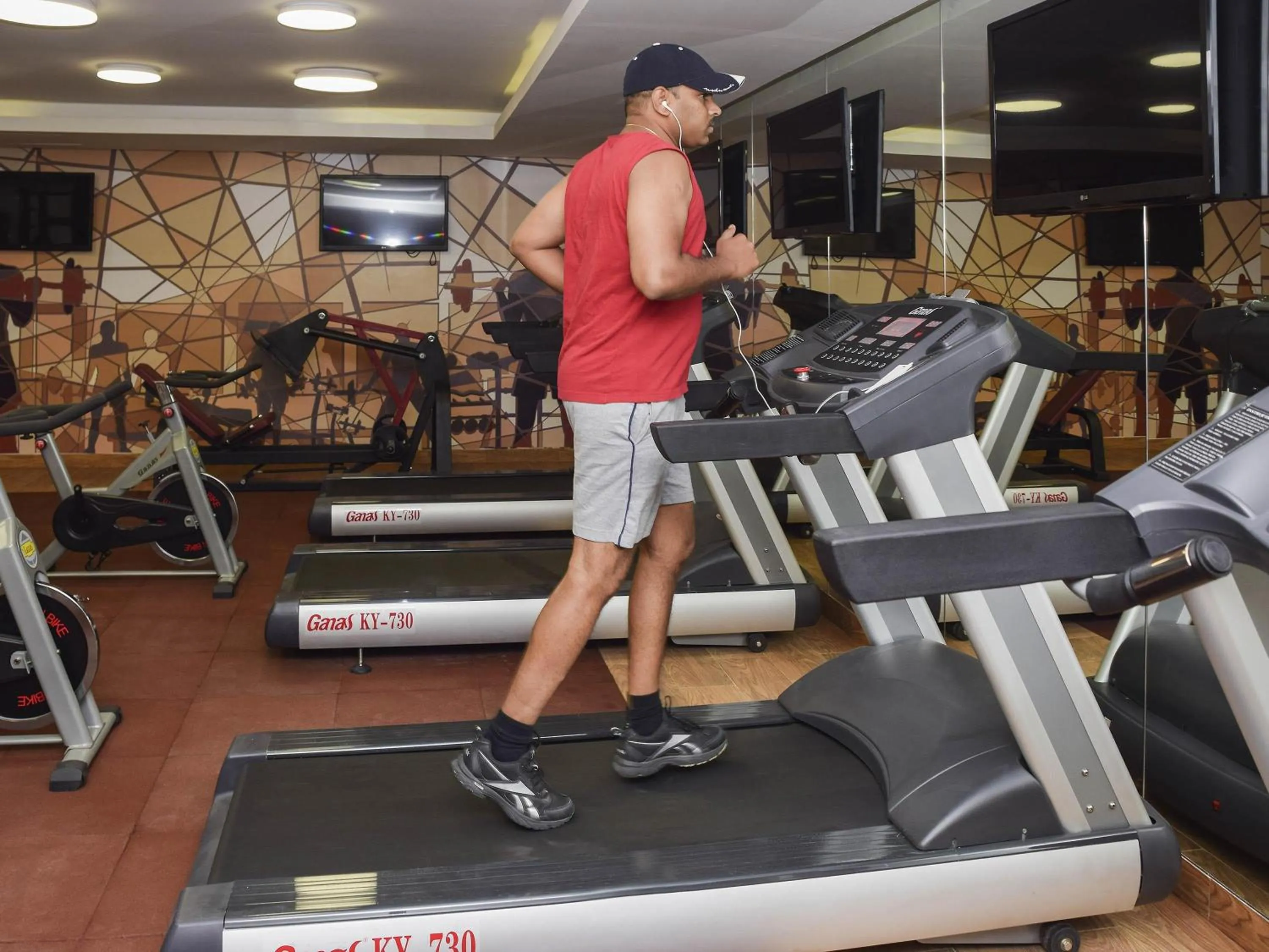 Fitness centre/facilities in Novotel Suites Riyadh Centre