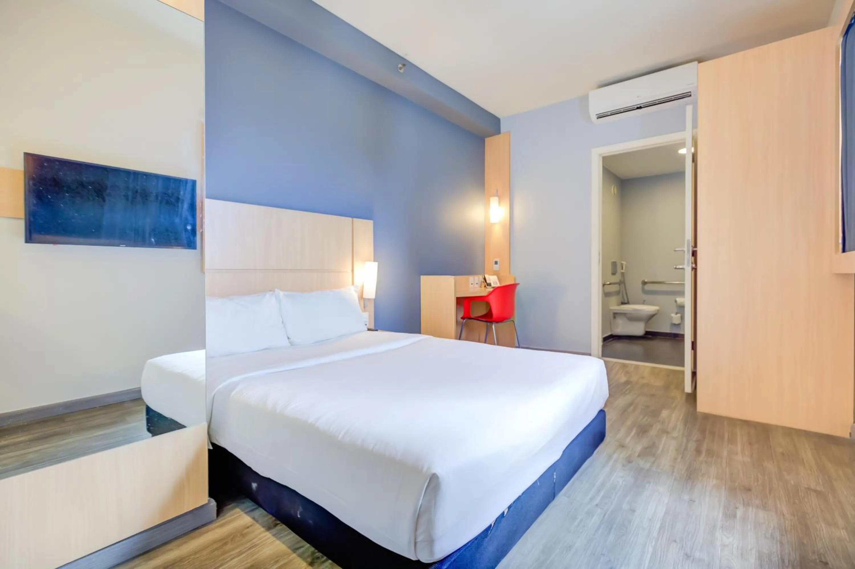 Bed in ibis Rio de Janeiro Nova America