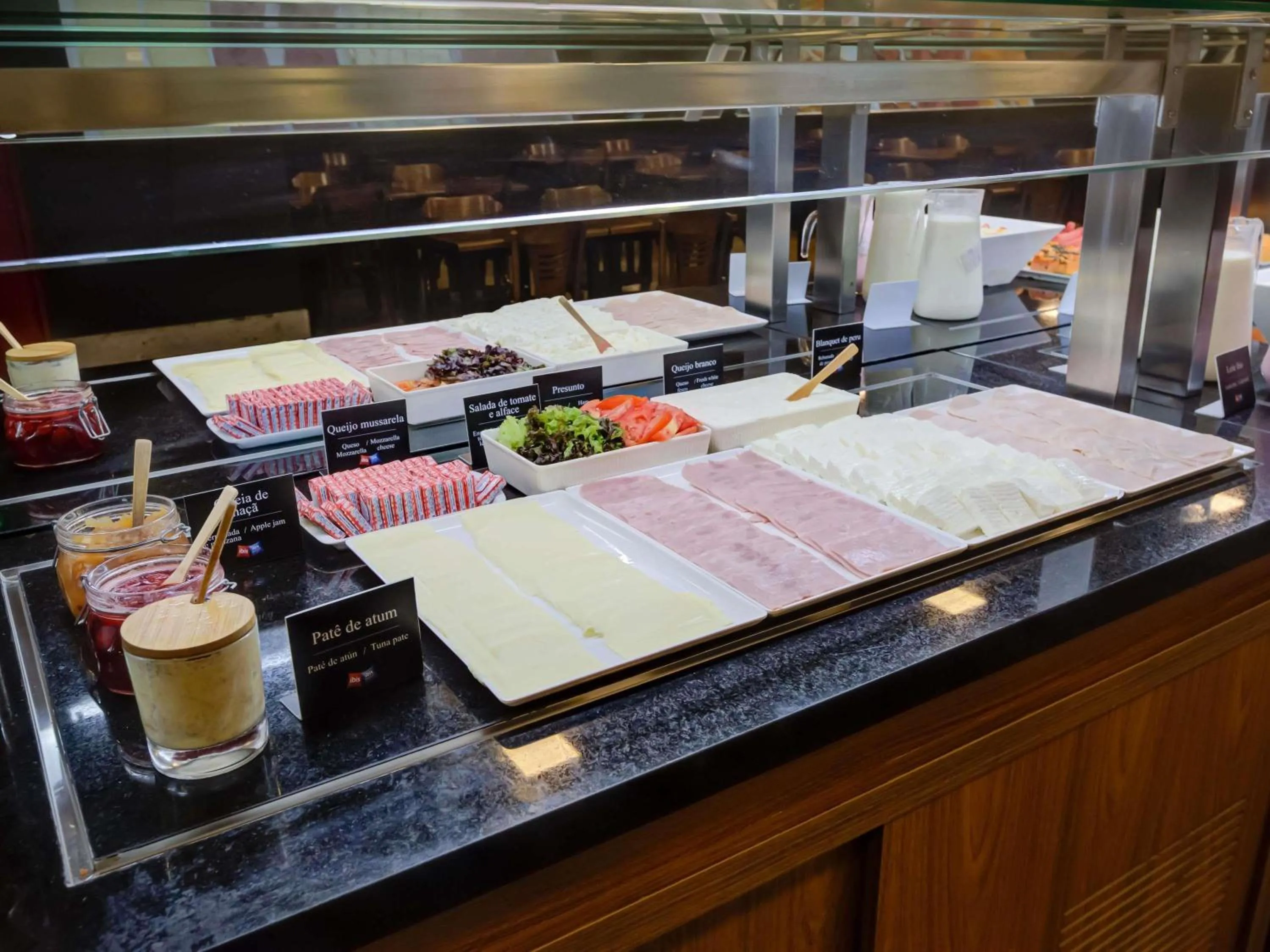 Breakfast in ibis Rio de Janeiro Nova America