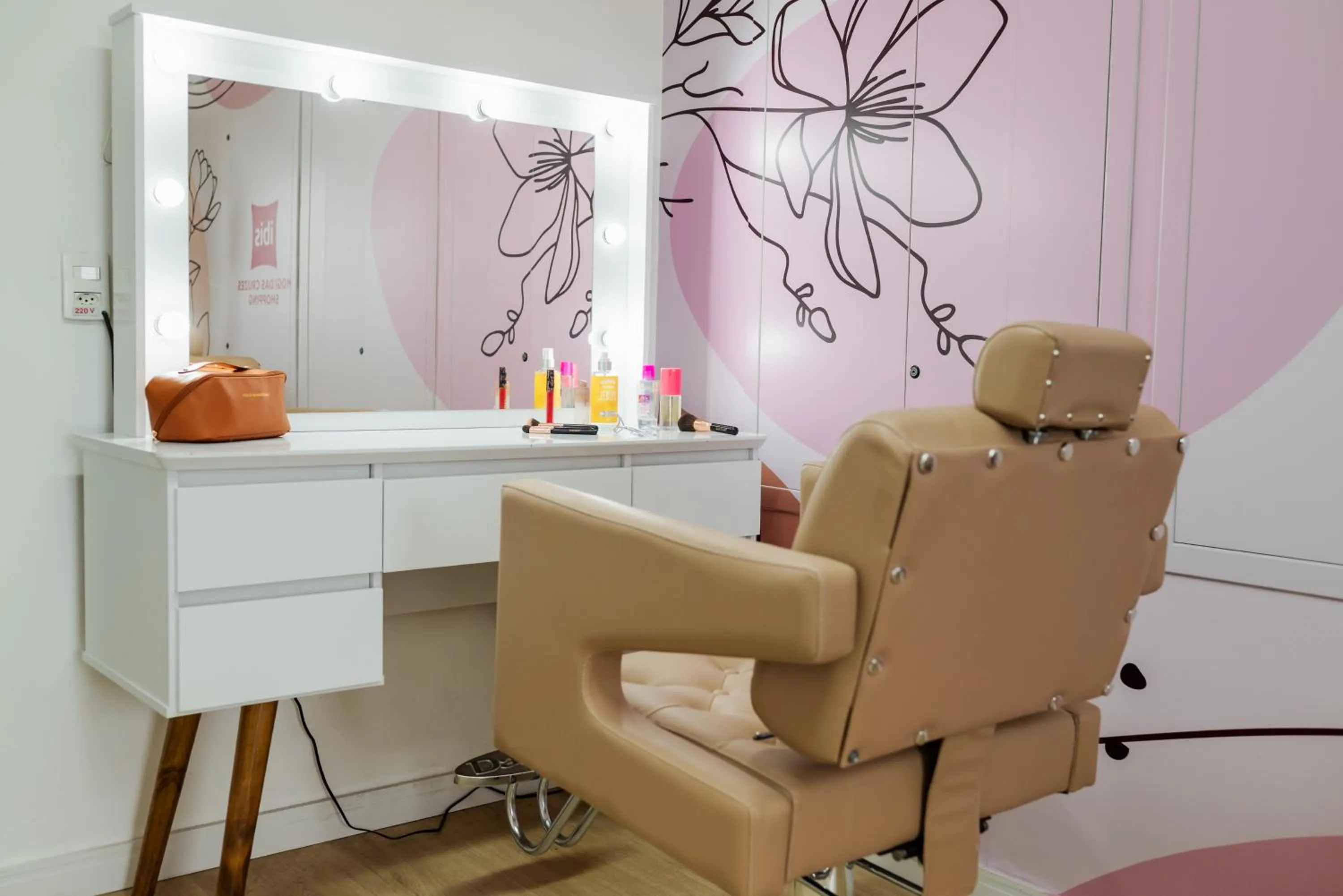 hair dresser in ibis Mogi das Cruzes Shopping