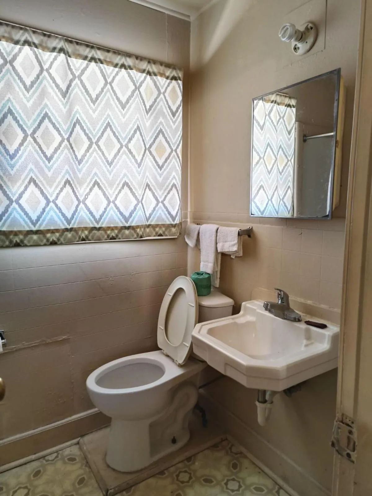 Bathroom in Triangle Motel by OYO Mexia Texas