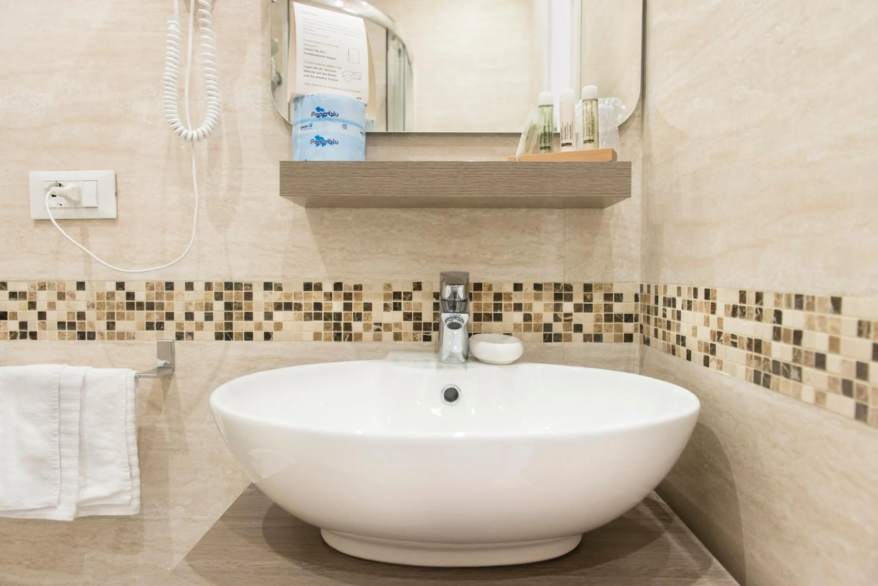 Bathroom in Domus Trevi