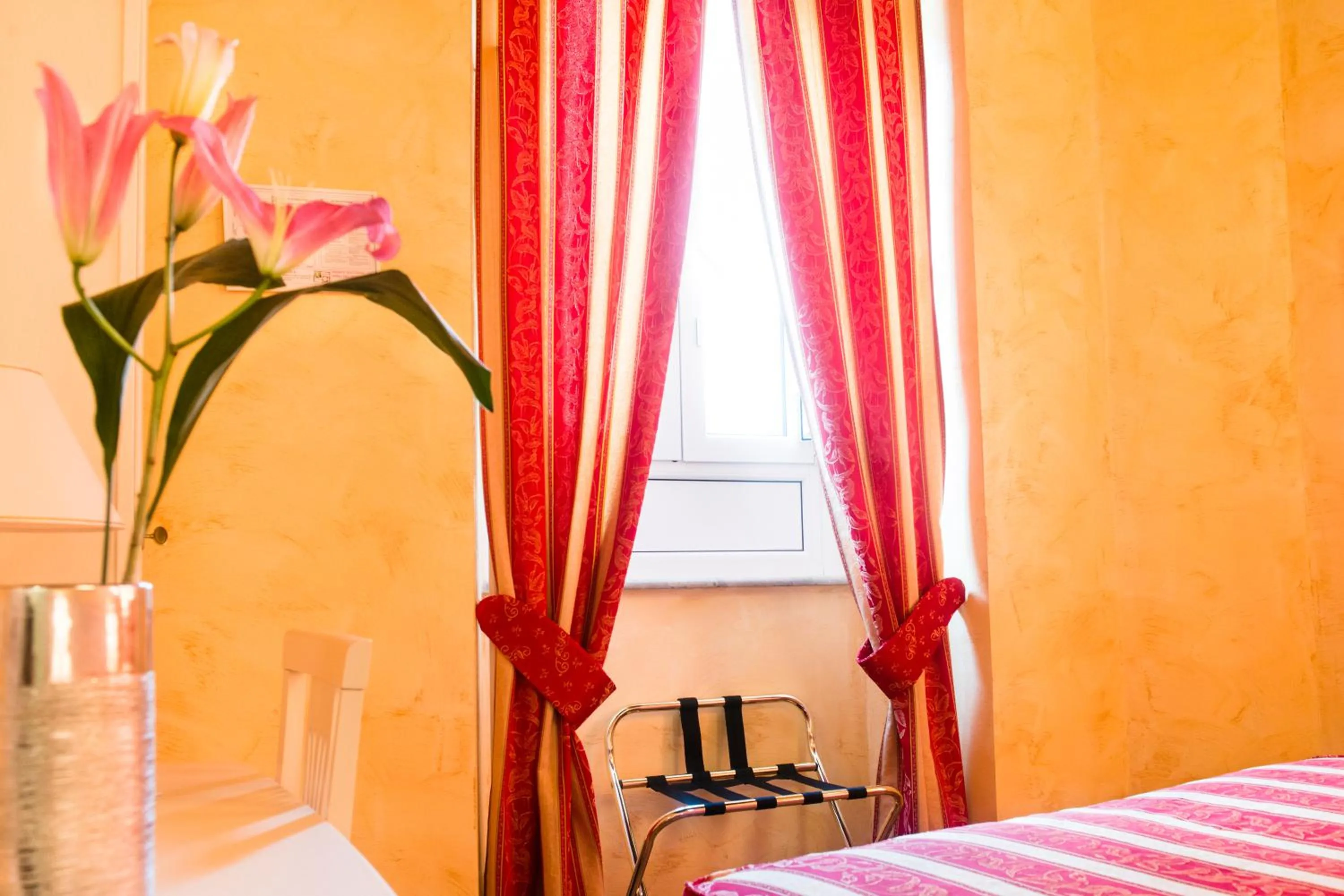 Bedroom, Bed in Domus Trevi