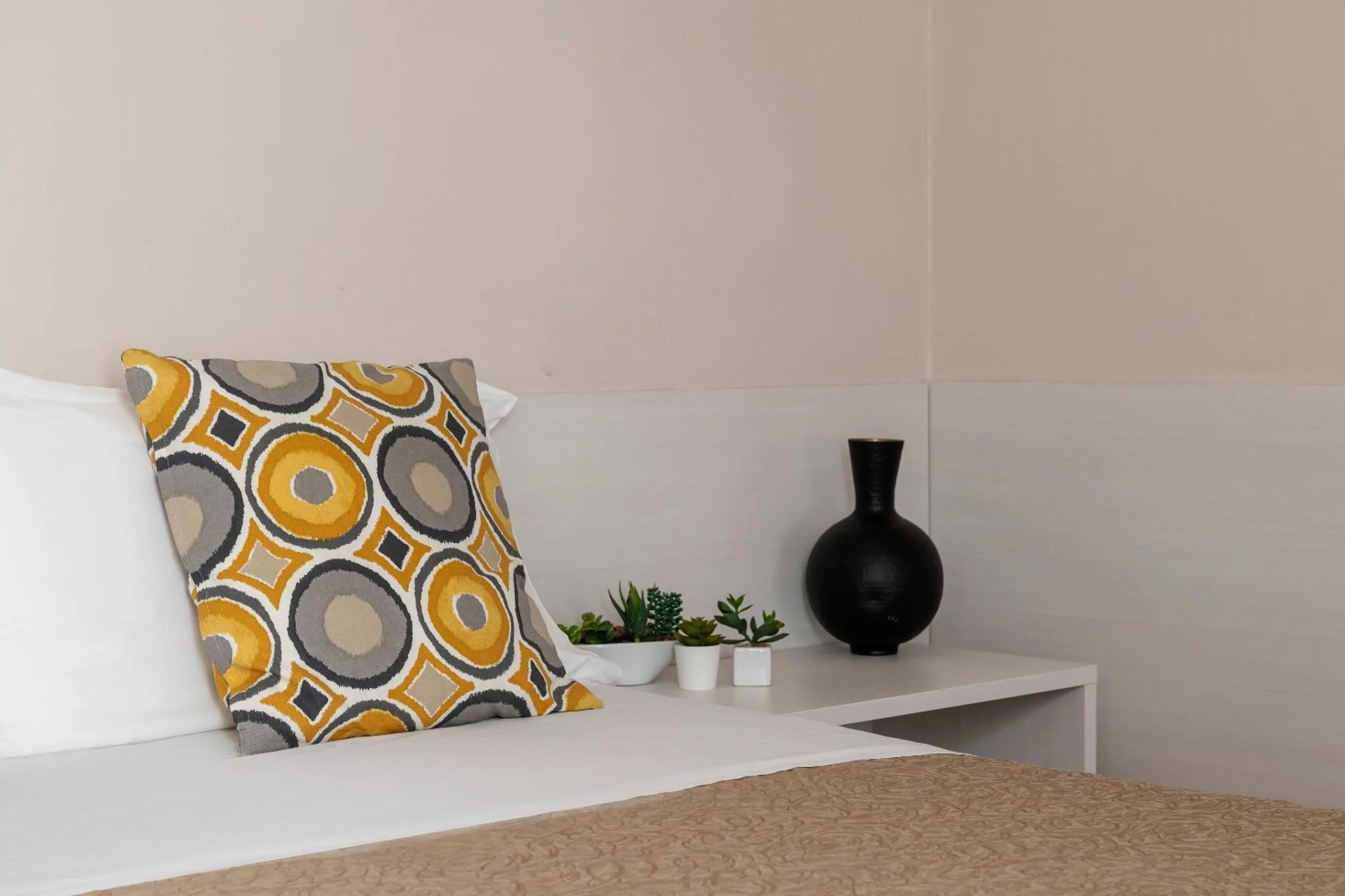 Decorative detail, Bed in Hotel Eliseo Riccione