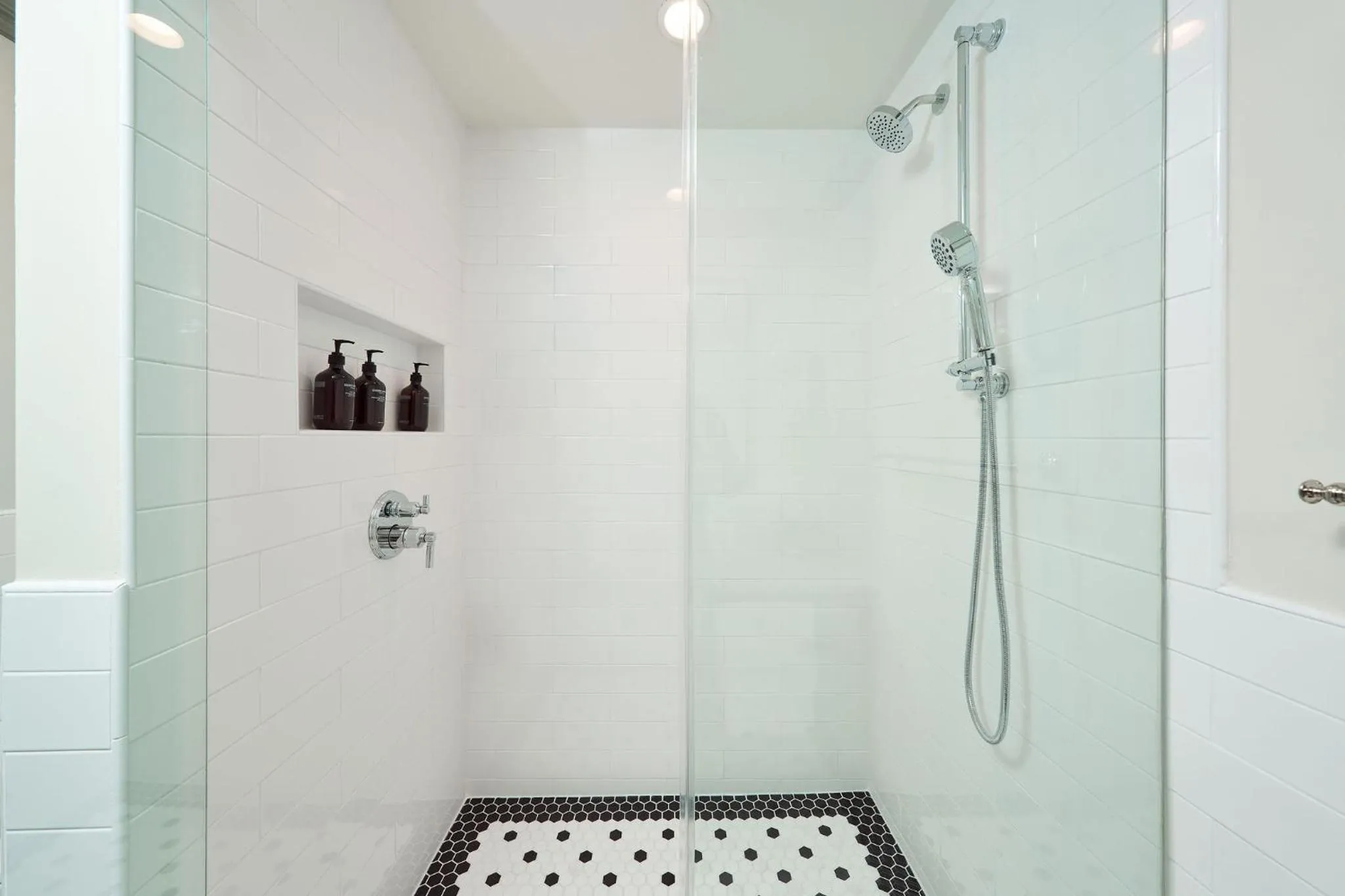 Shower in Hotel Richemont