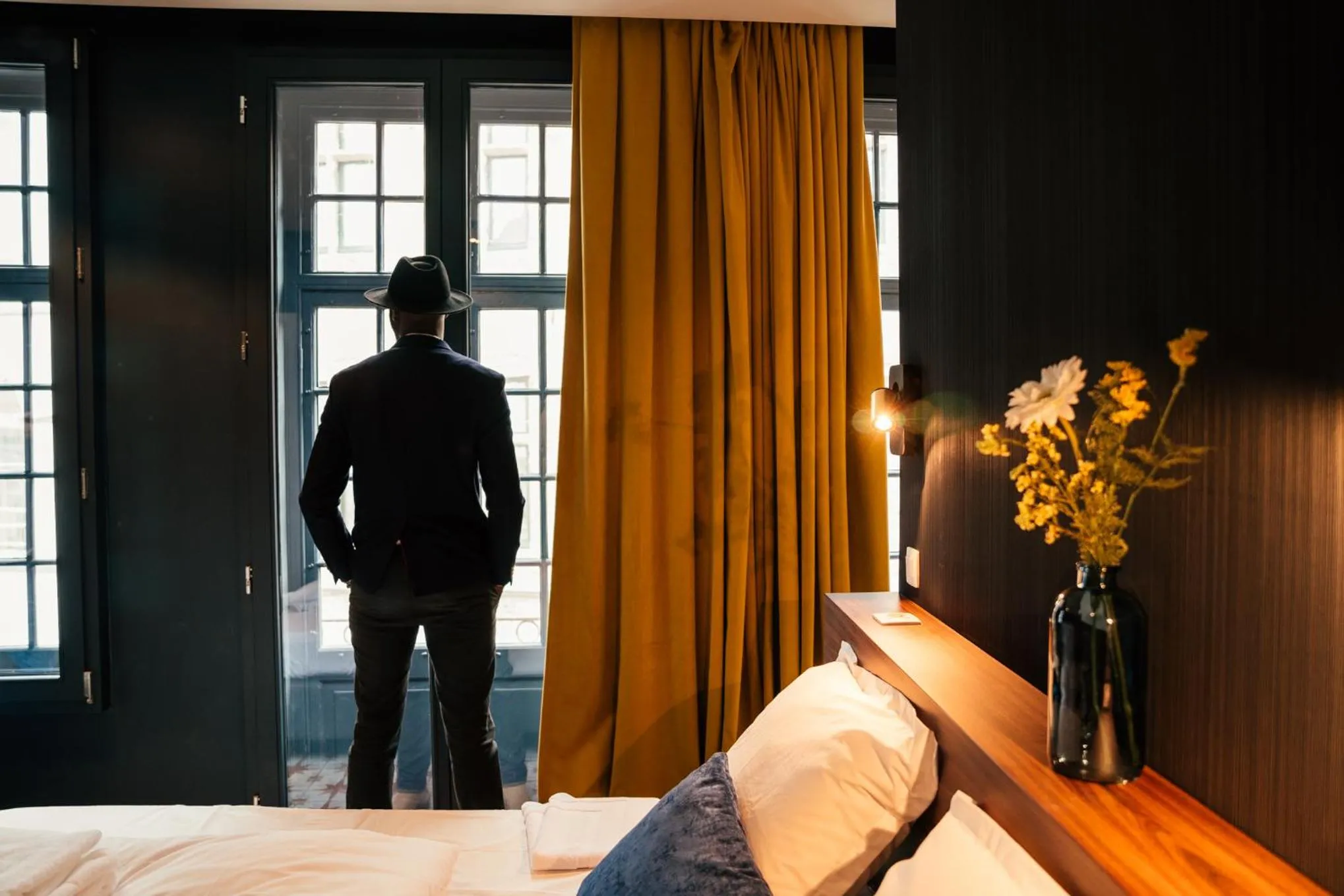 People, Bed in Gran Hotel De Passage