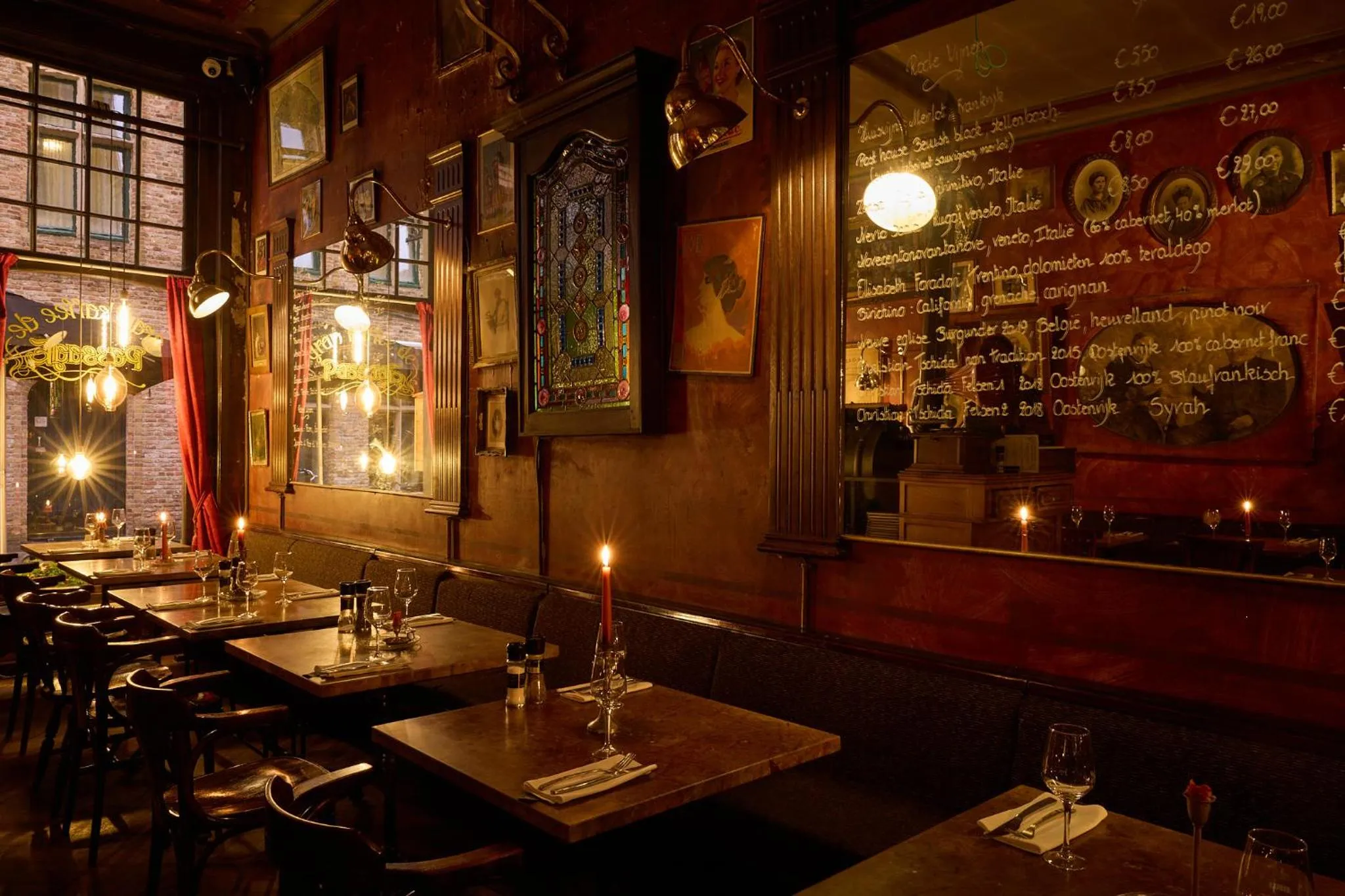 Restaurant/places to eat in Gran Hotel De Passage