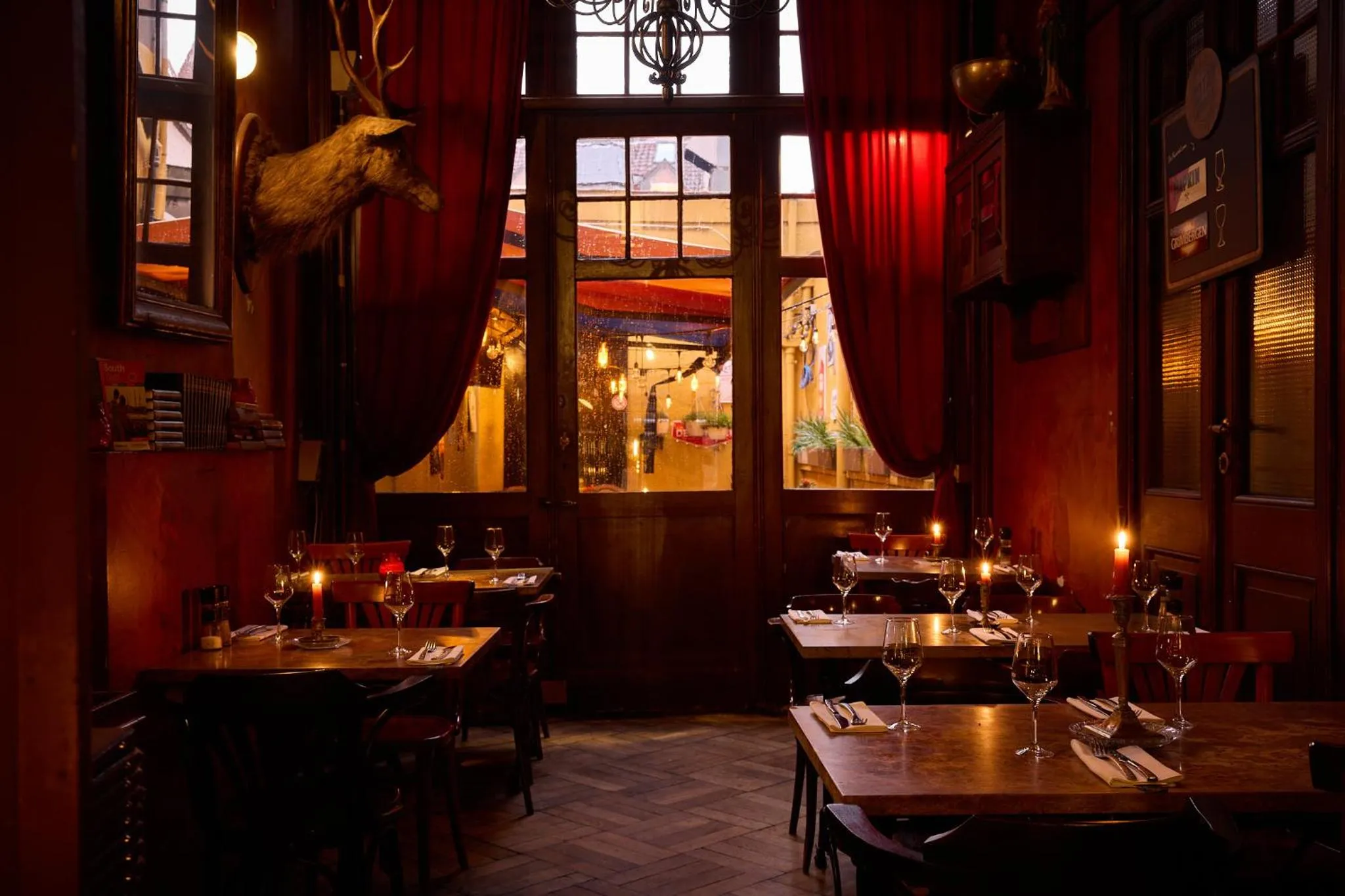 Restaurant/places to eat in Gran Hotel De Passage