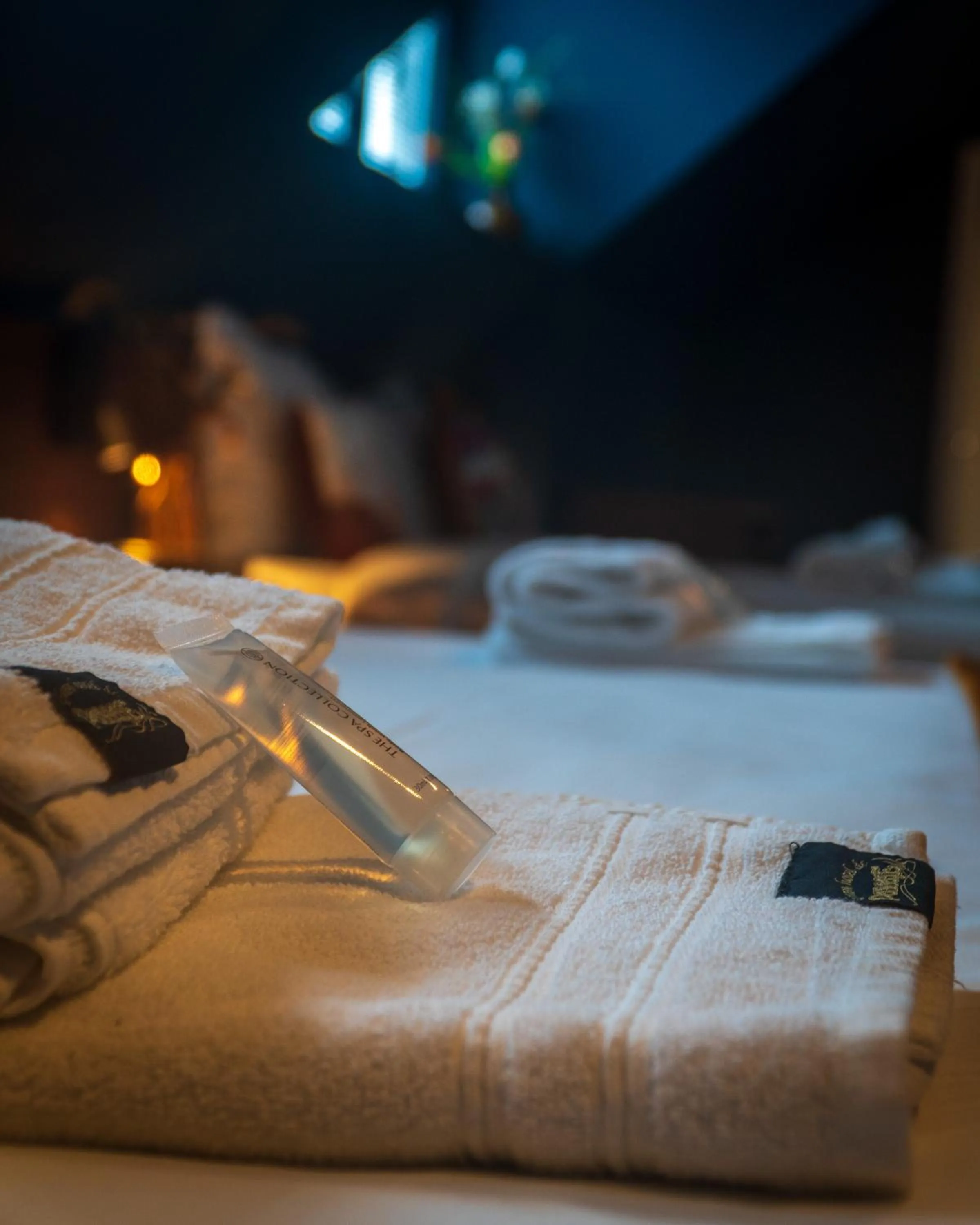 towels, Bed in Gran Hotel De Passage
