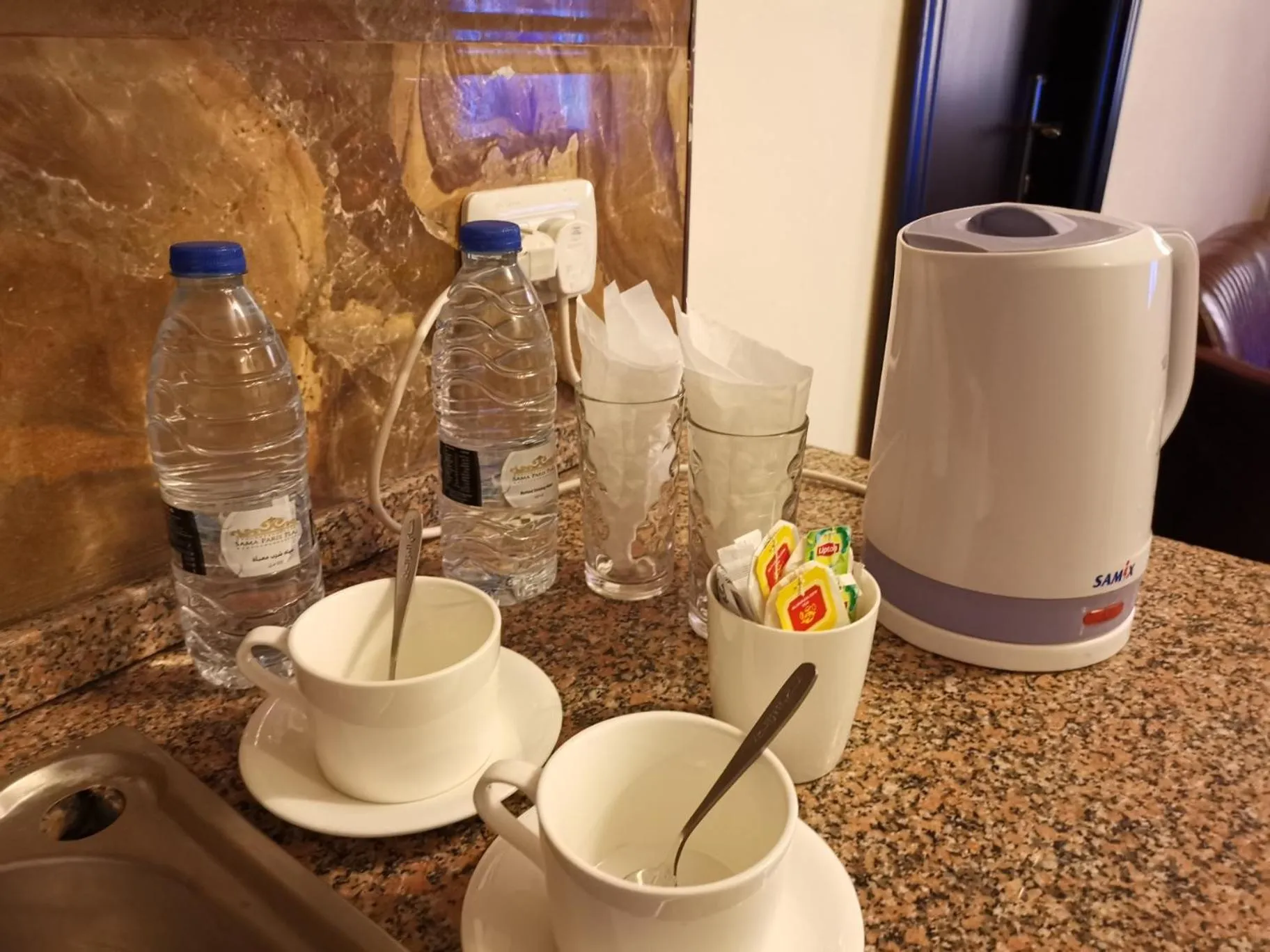 Coffee/tea facilities in Sama Paris Hotel