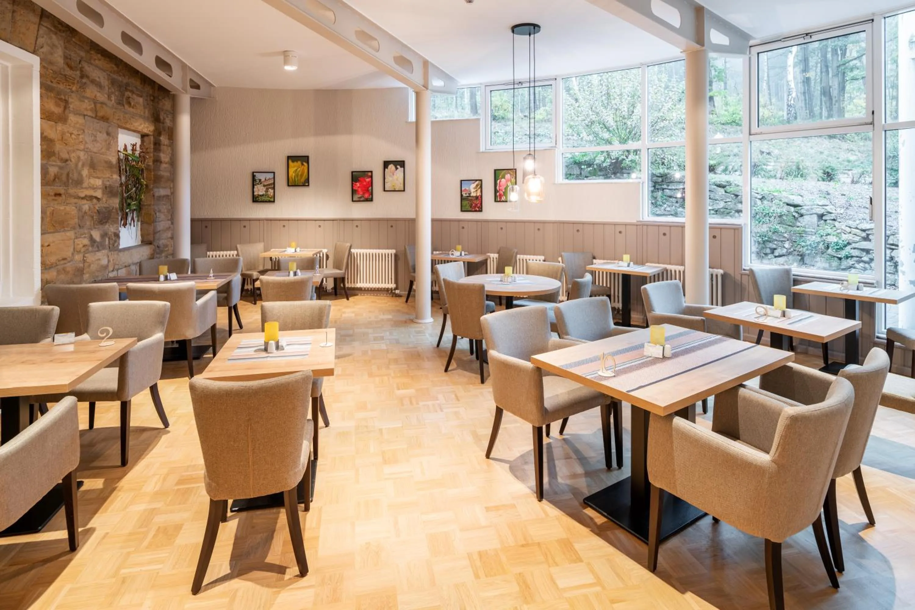 Restaurant/places to eat in Akzent Hotel Am Burgholz