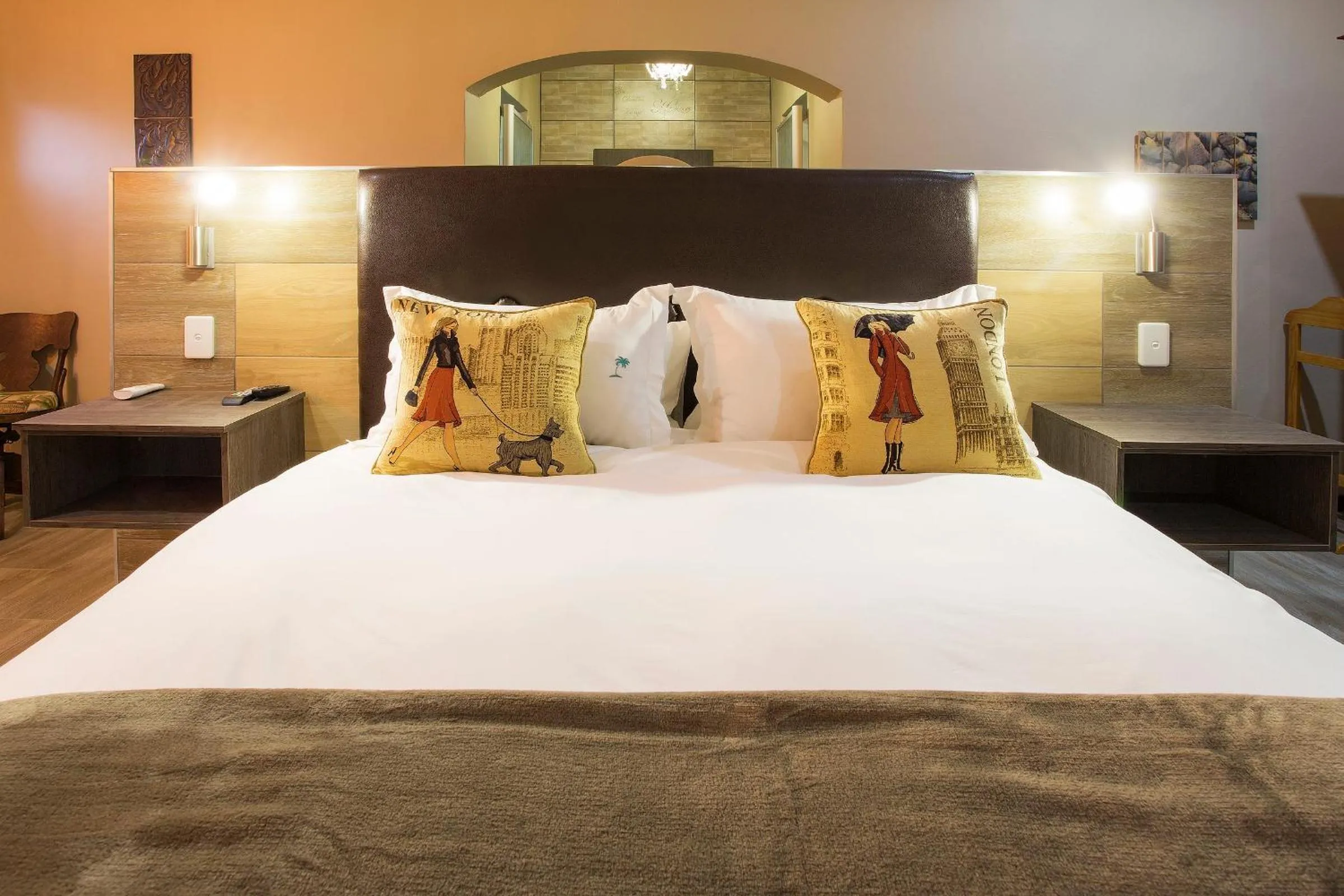 Bed in The Royal Palm B&B