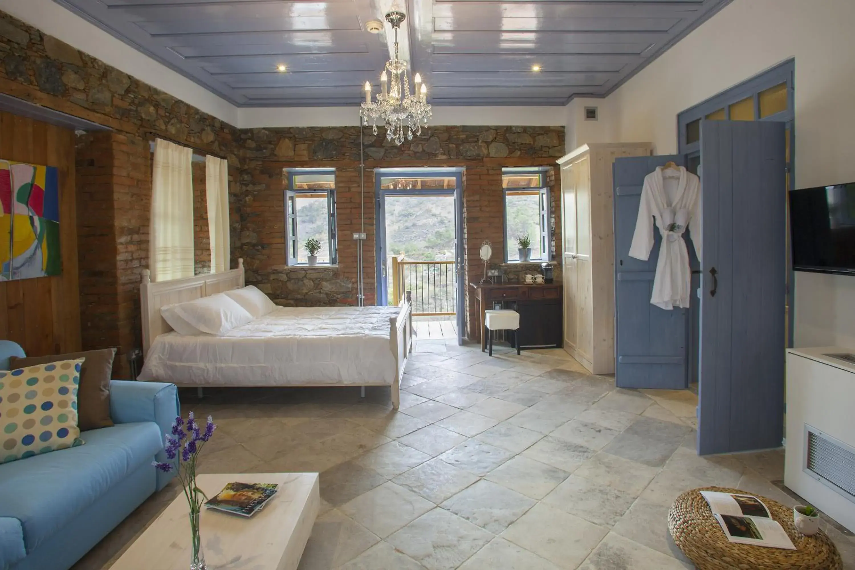 Deluxe Double Room with Balcony in Lyhnos Deluxe Double Room with Balcony in Lyhnos