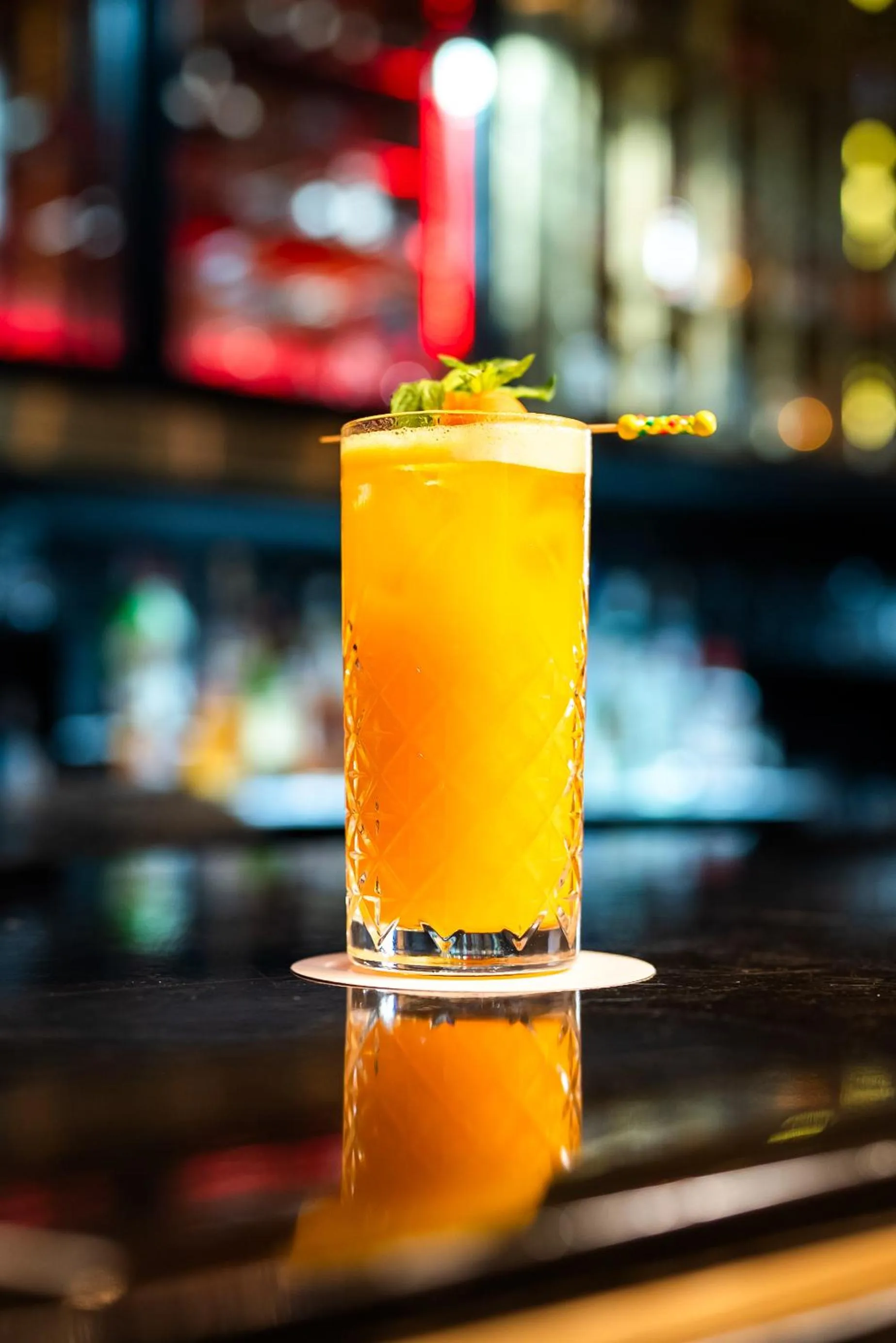 Lounge or bar in Delta Hotels by Marriott Istanbul Levent