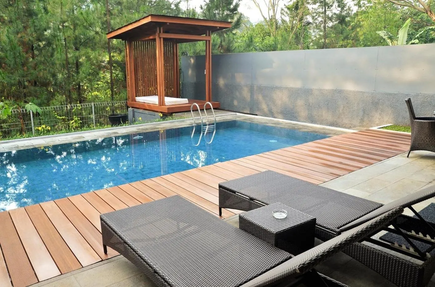 Swimming pool in Hikari Hill View Villa 7 bedrooms with a private swimming pool