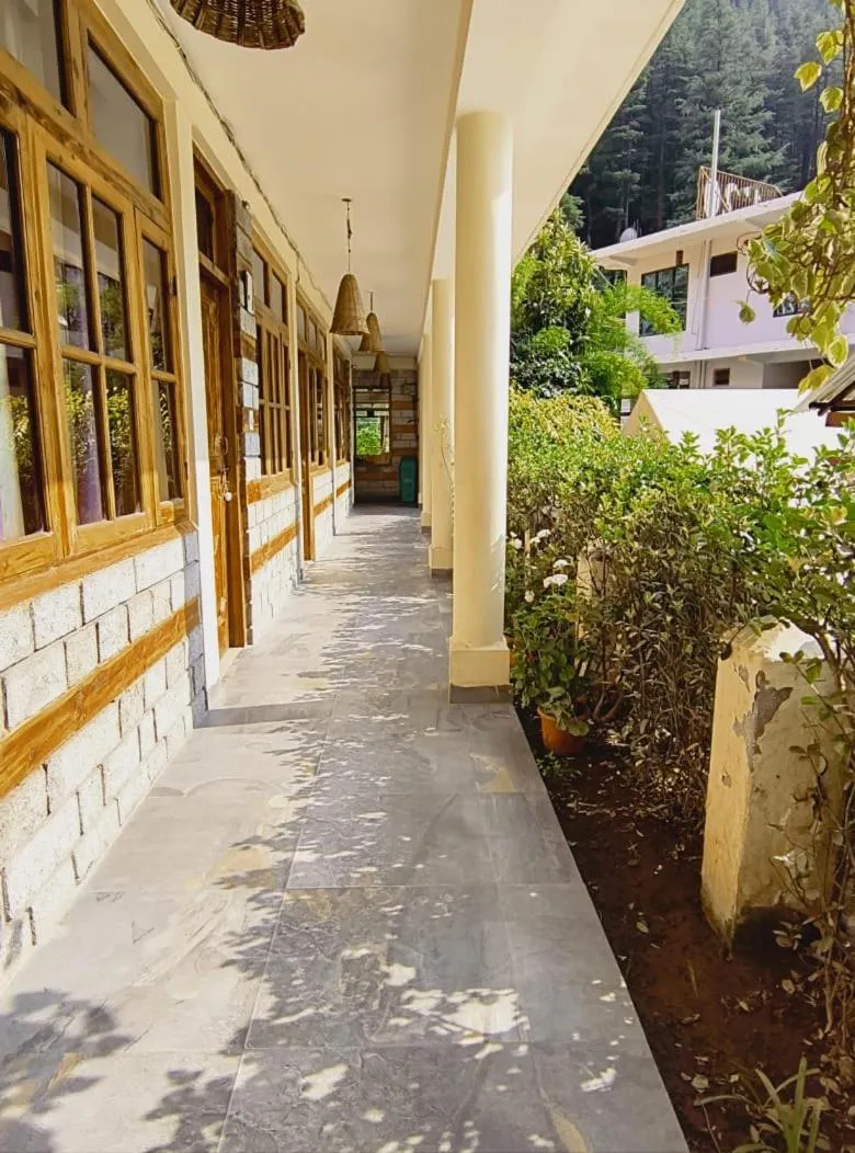 Property building in Hotel Purnima - A Riverside Hotel in Kasol