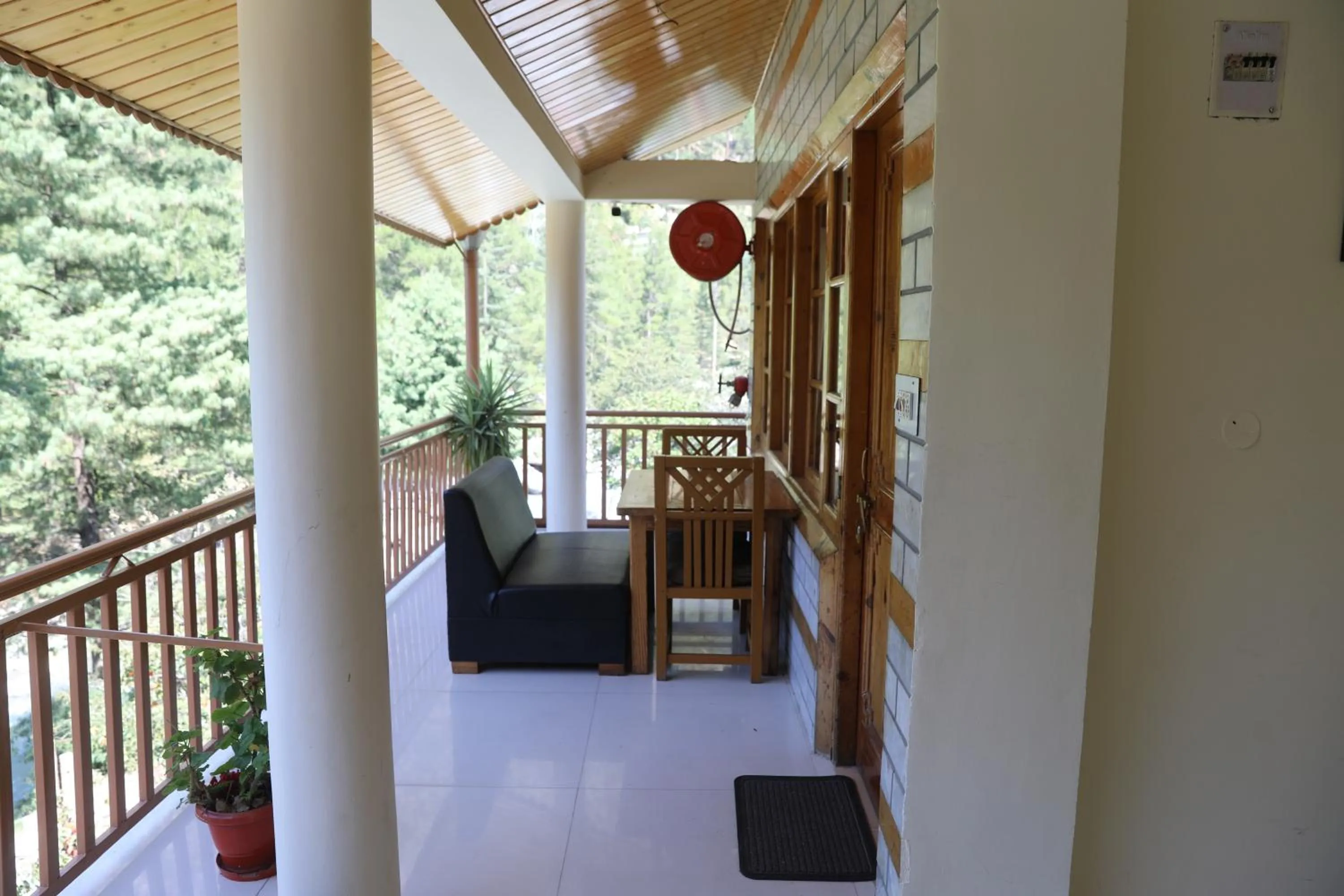 Balcony/Terrace in Hotel Purnima - A Riverside Hotel in Kasol