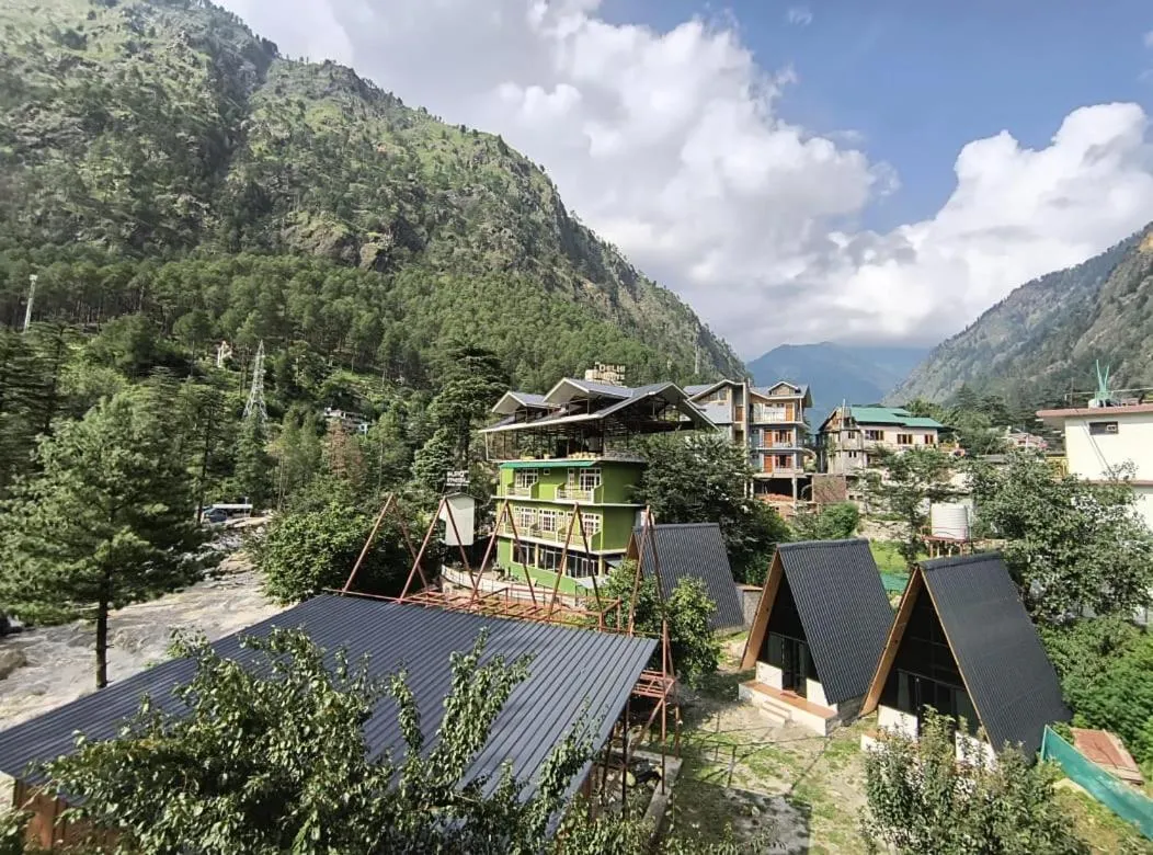 Property building in Hotel Purnima - A Riverside Hotel in Kasol