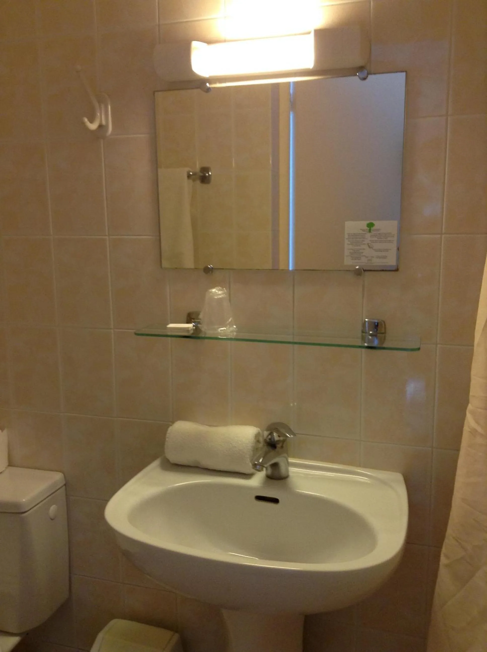 Bathroom in Hotel les Troenes