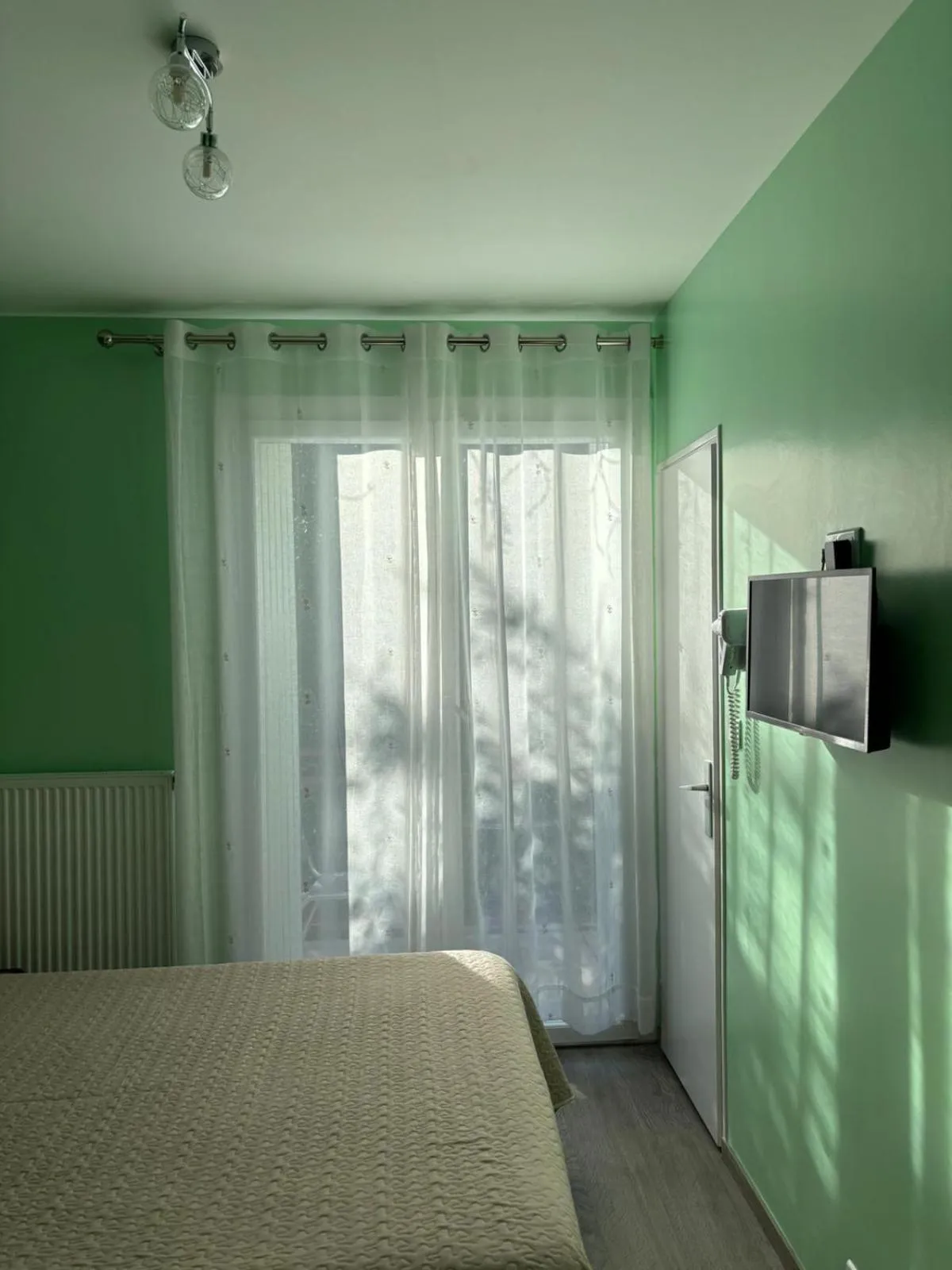 Bed in Hotel les Troenes