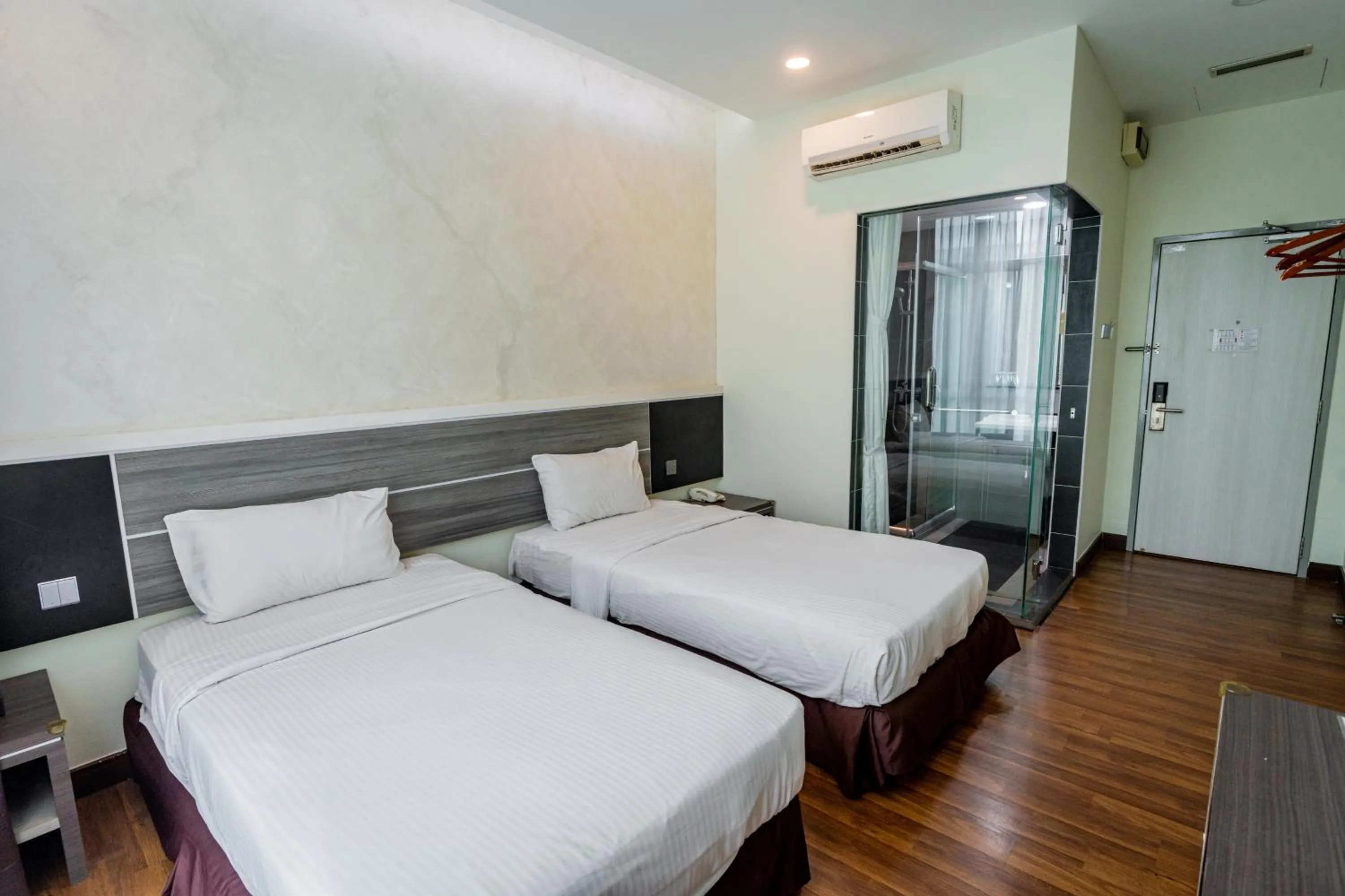 Bedroom, Bed in Indra Hotel Ipoh