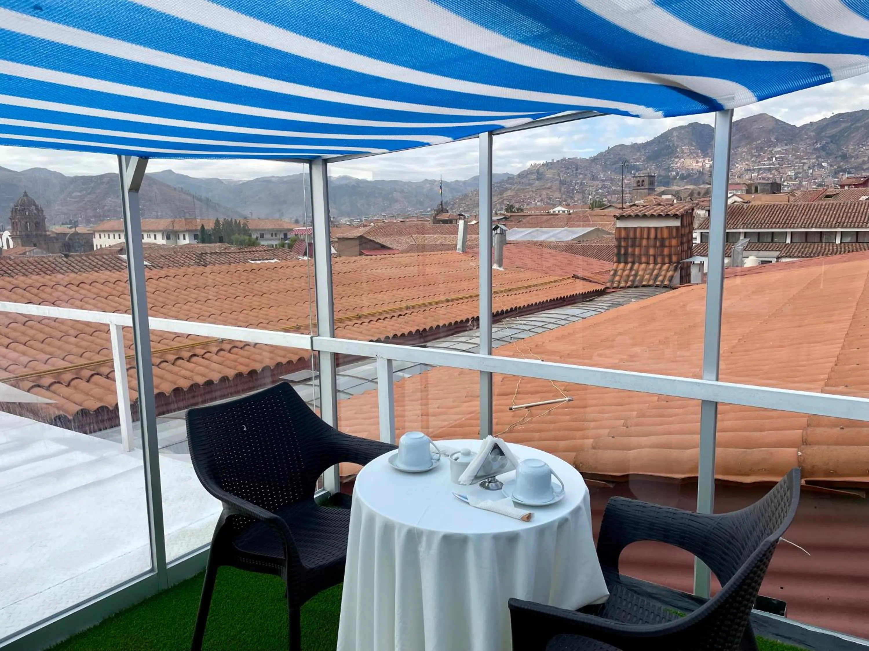 Dining area in Hotel Plateros