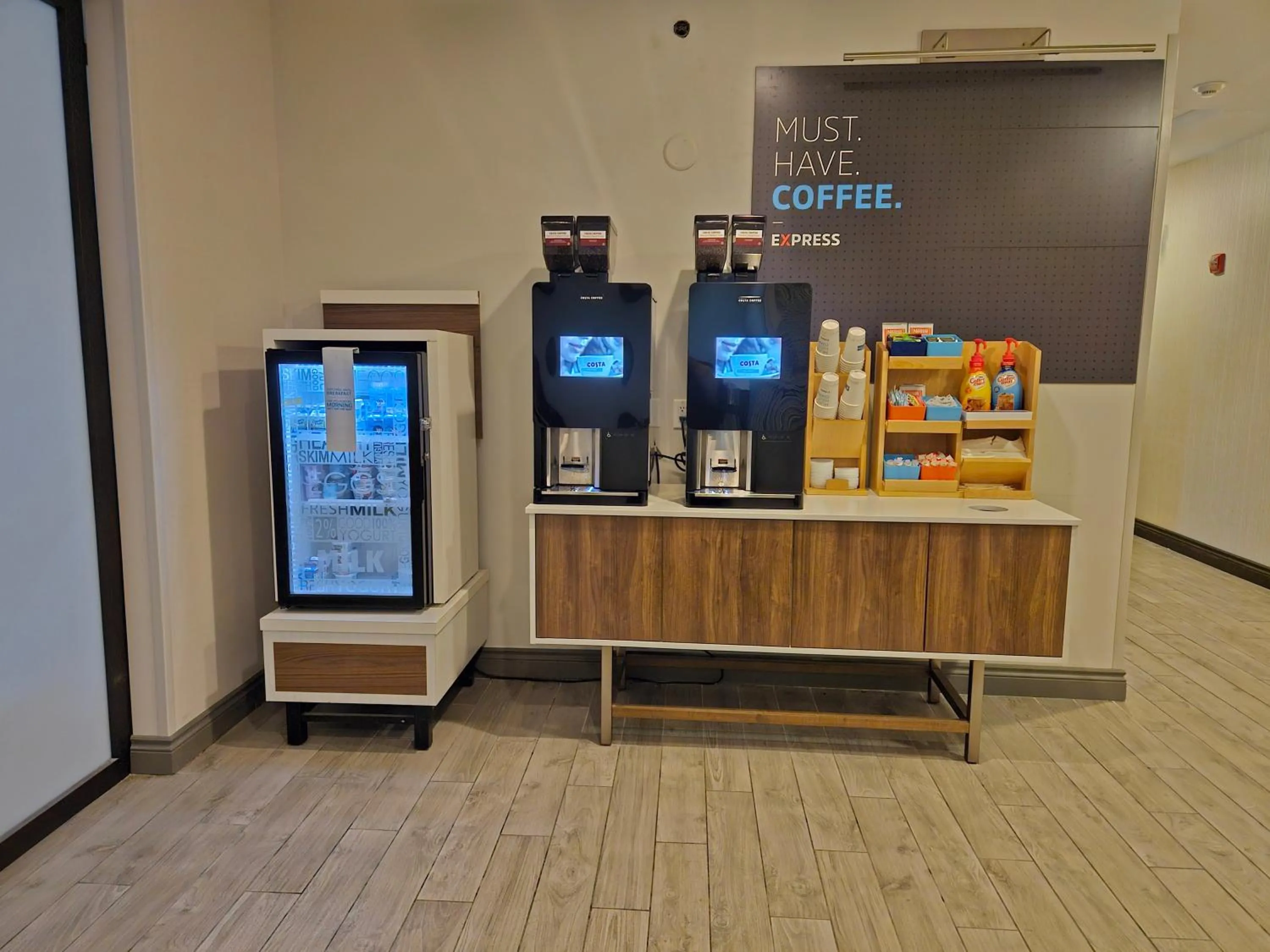 Photo of the whole room in Holiday Inn Express Hotel & Suites Ann Arbor West by IHG