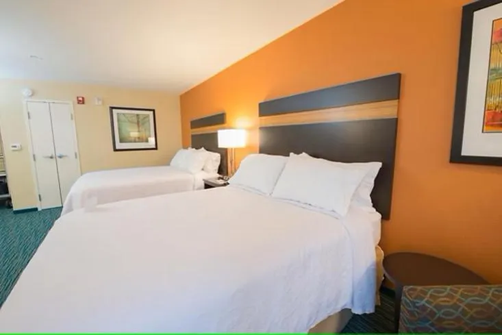 Bed in Holiday Inn Bismarck by IHG