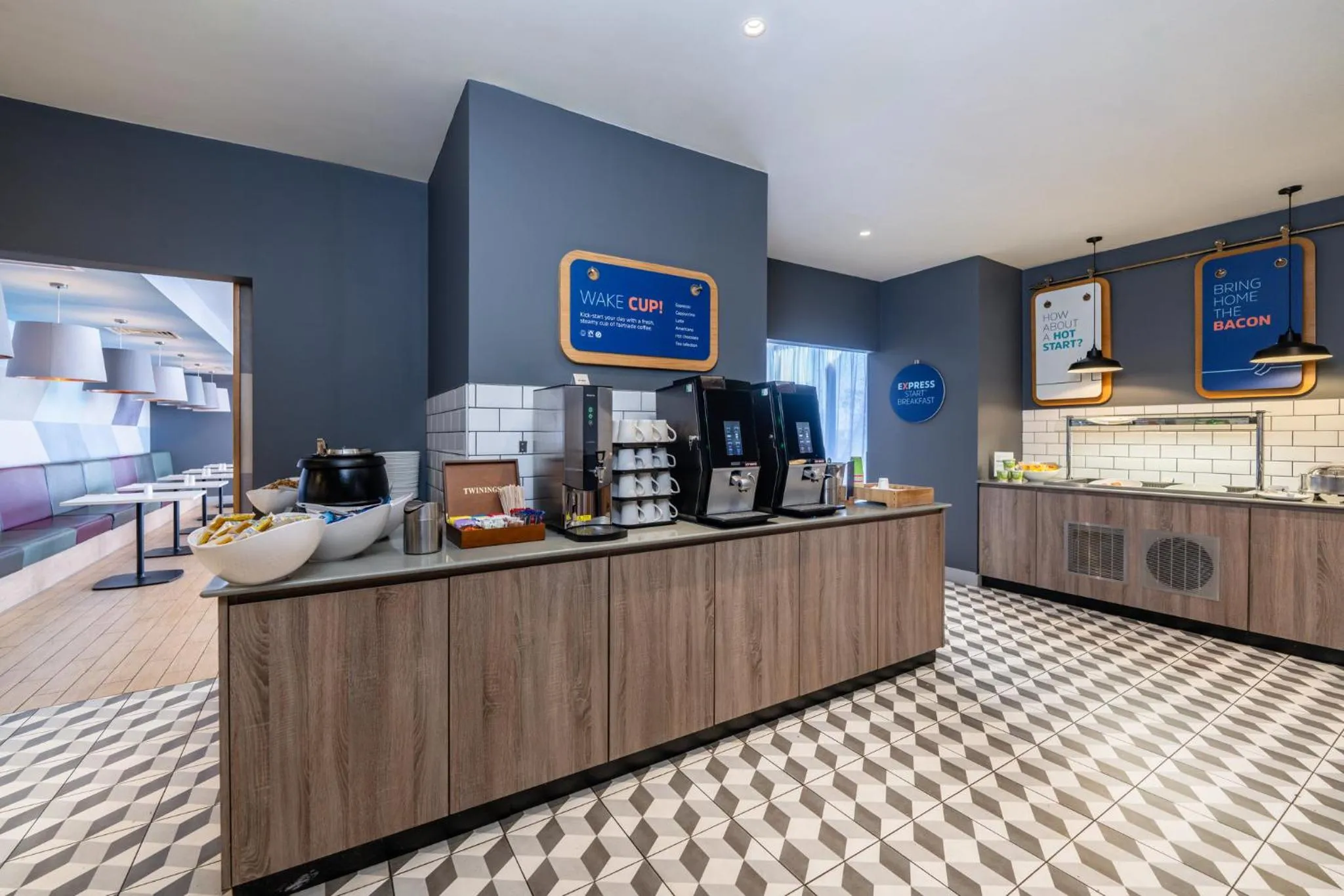 Breakfast in Holiday Inn Express Aberdeen Airport by IHG