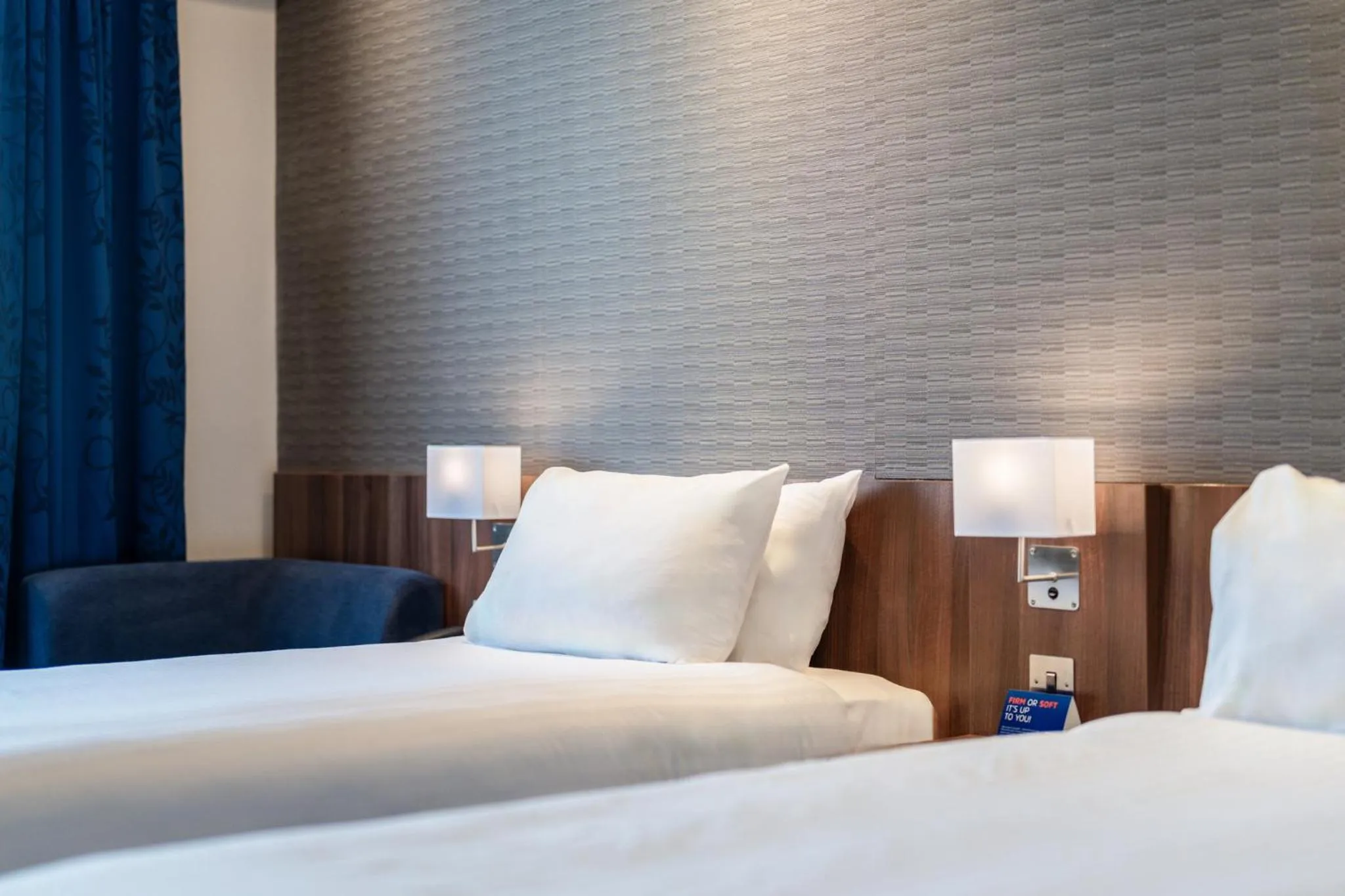 Photo of the whole room, Bed in Holiday Inn Express Aberdeen Airport by IHG