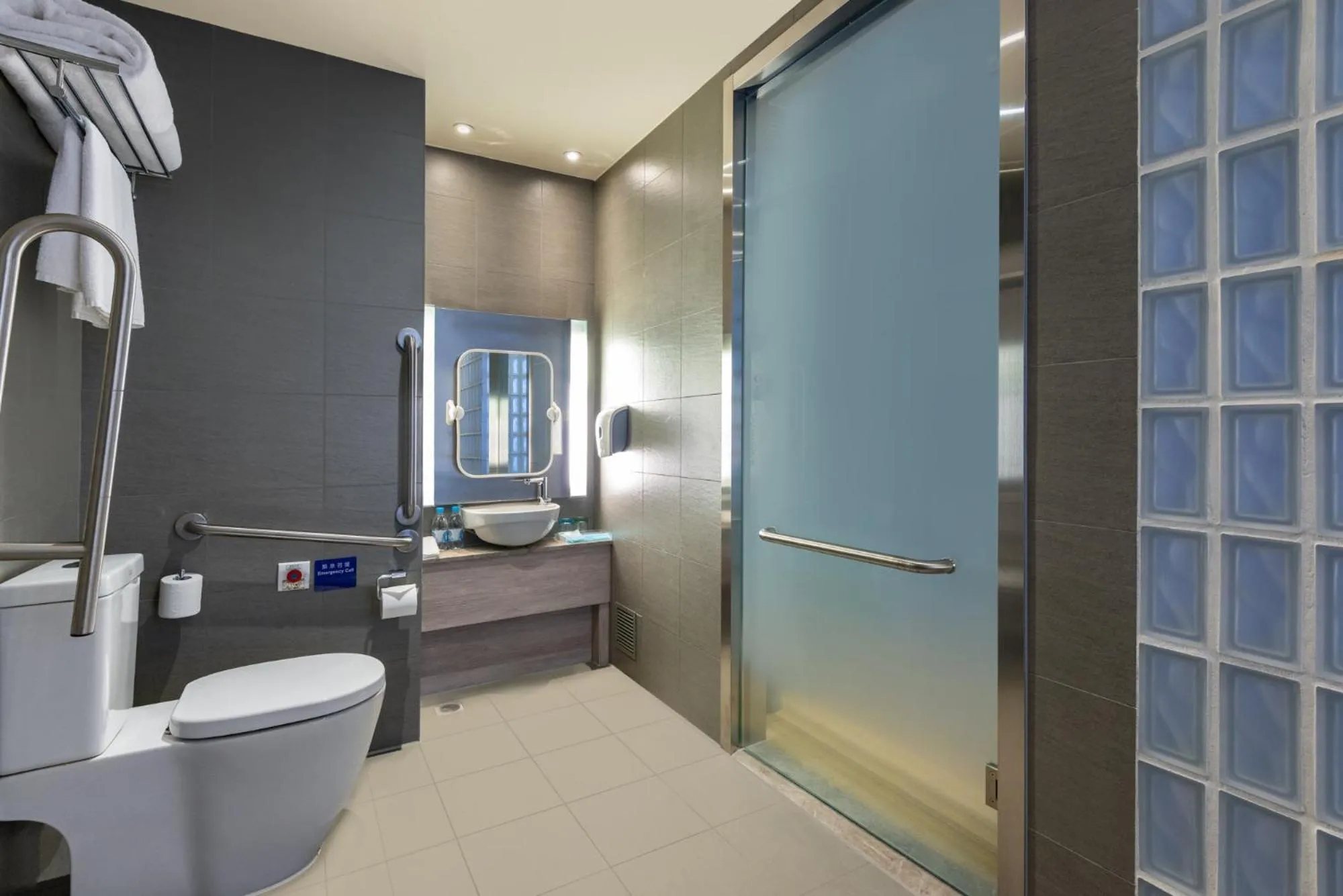 Bathroom in Holiday Inn Express Hong Kong Mongkok by IHG