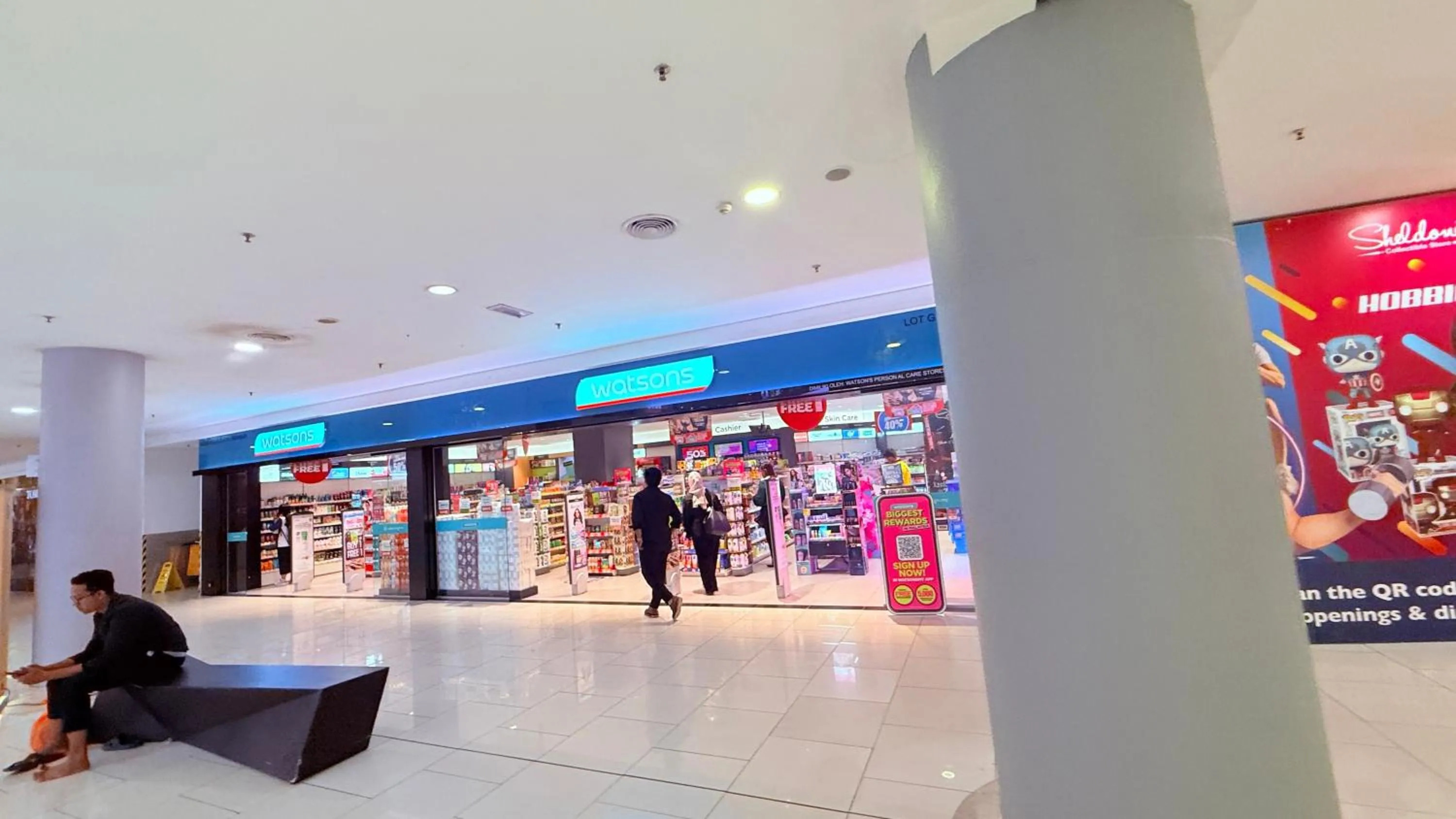 People in Quill Residences Exclusive Suites KLCC