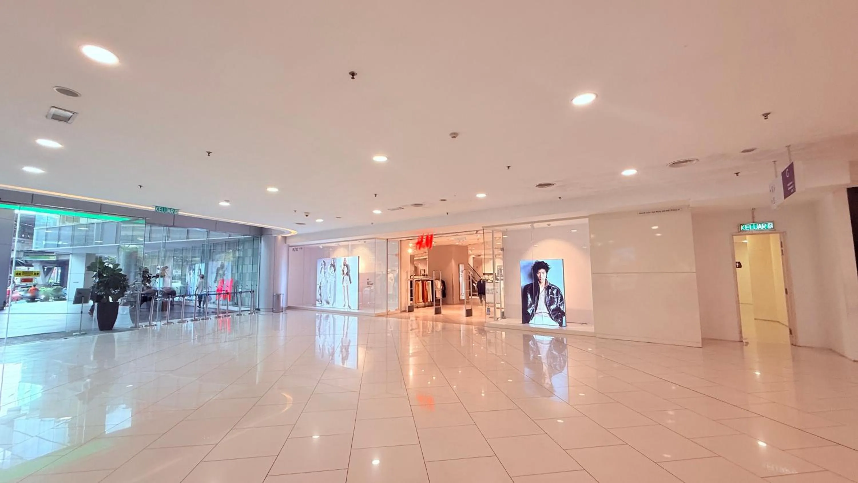 Shopping Area in Quill Residences Exclusive Suites KLCC