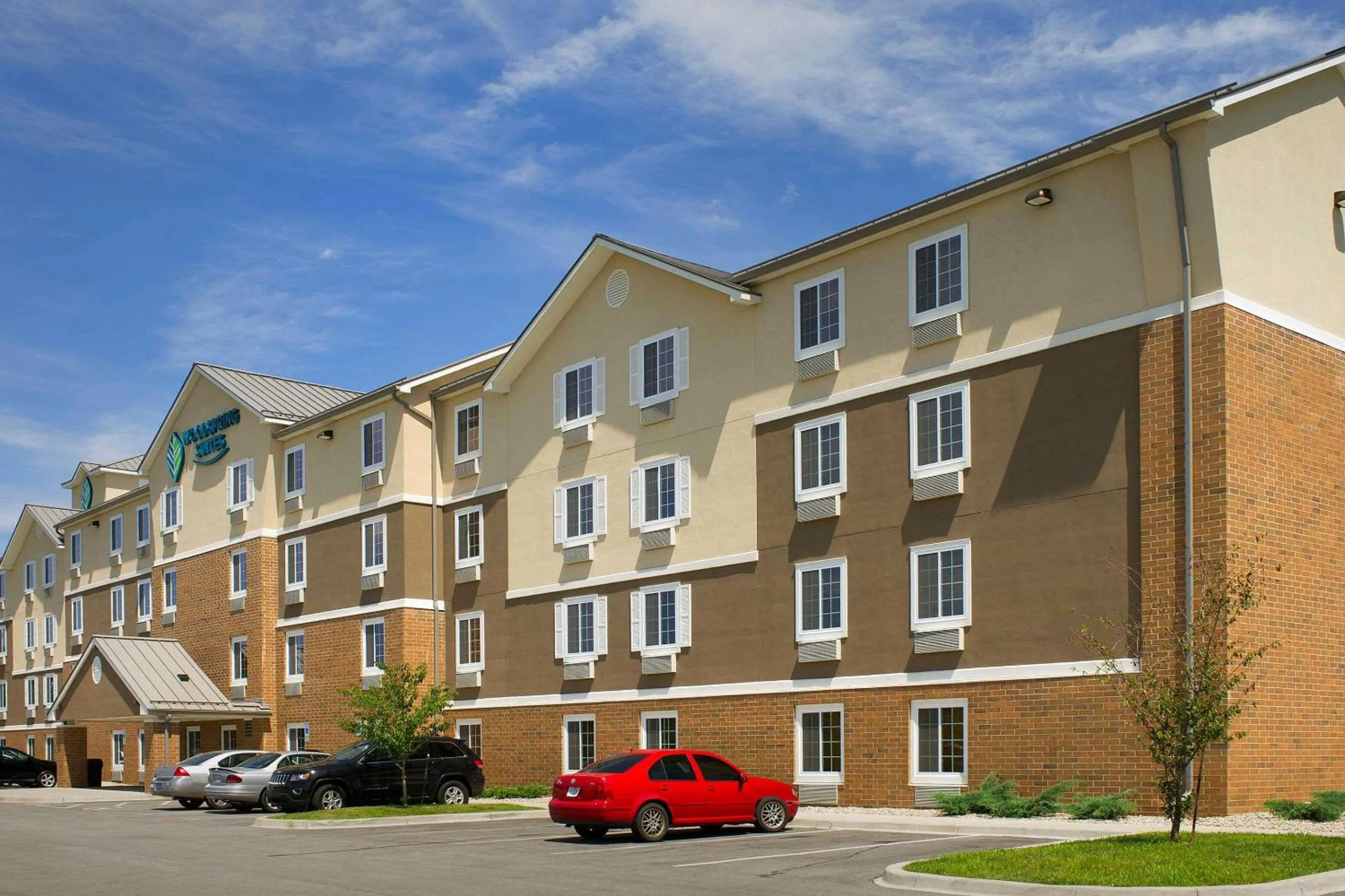 Property building in WoodSpring Suites Louisville Jeffersontown