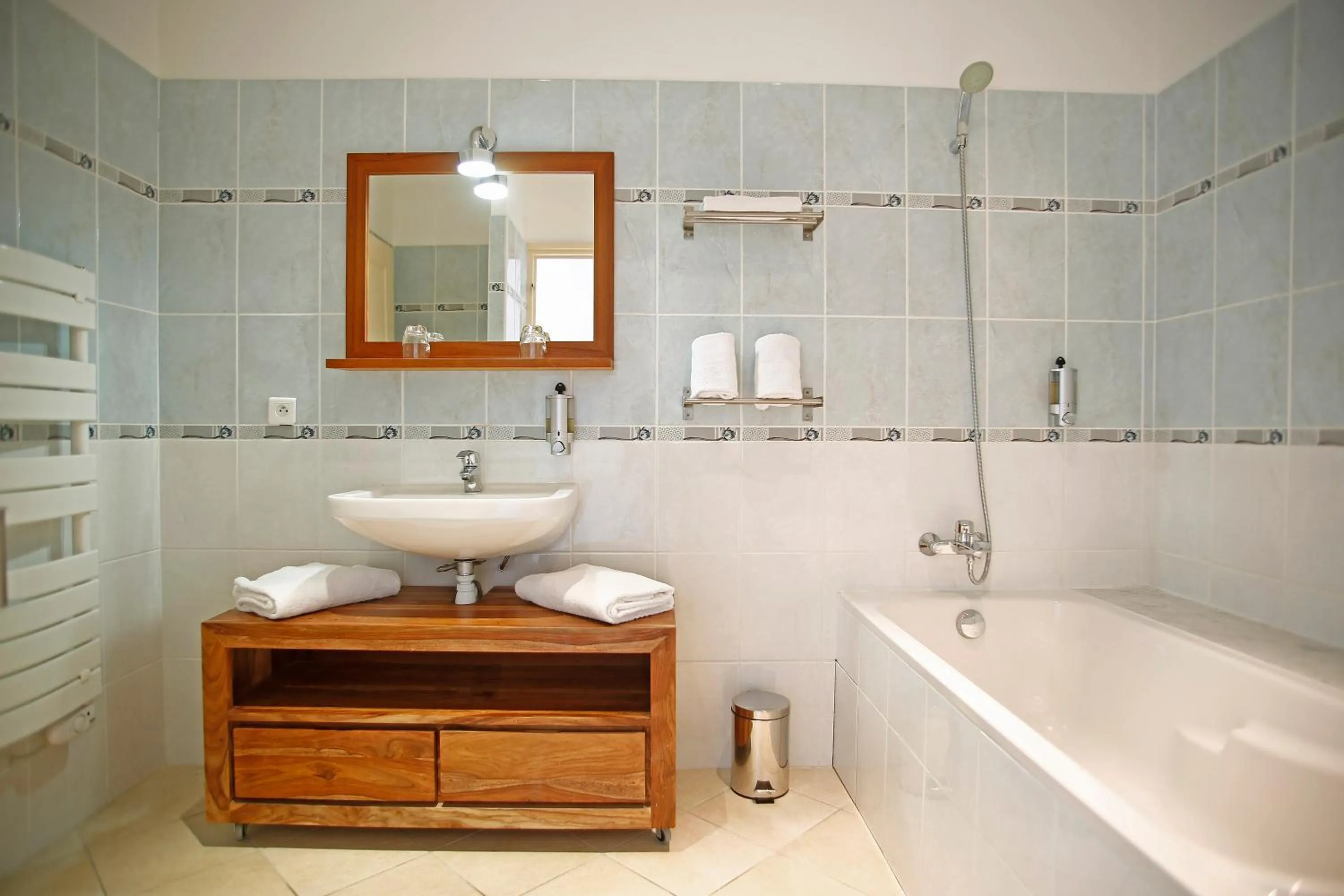 Bathroom in Best Western Hotel Casa Bianca, Piscine Intérieure et Extérieure