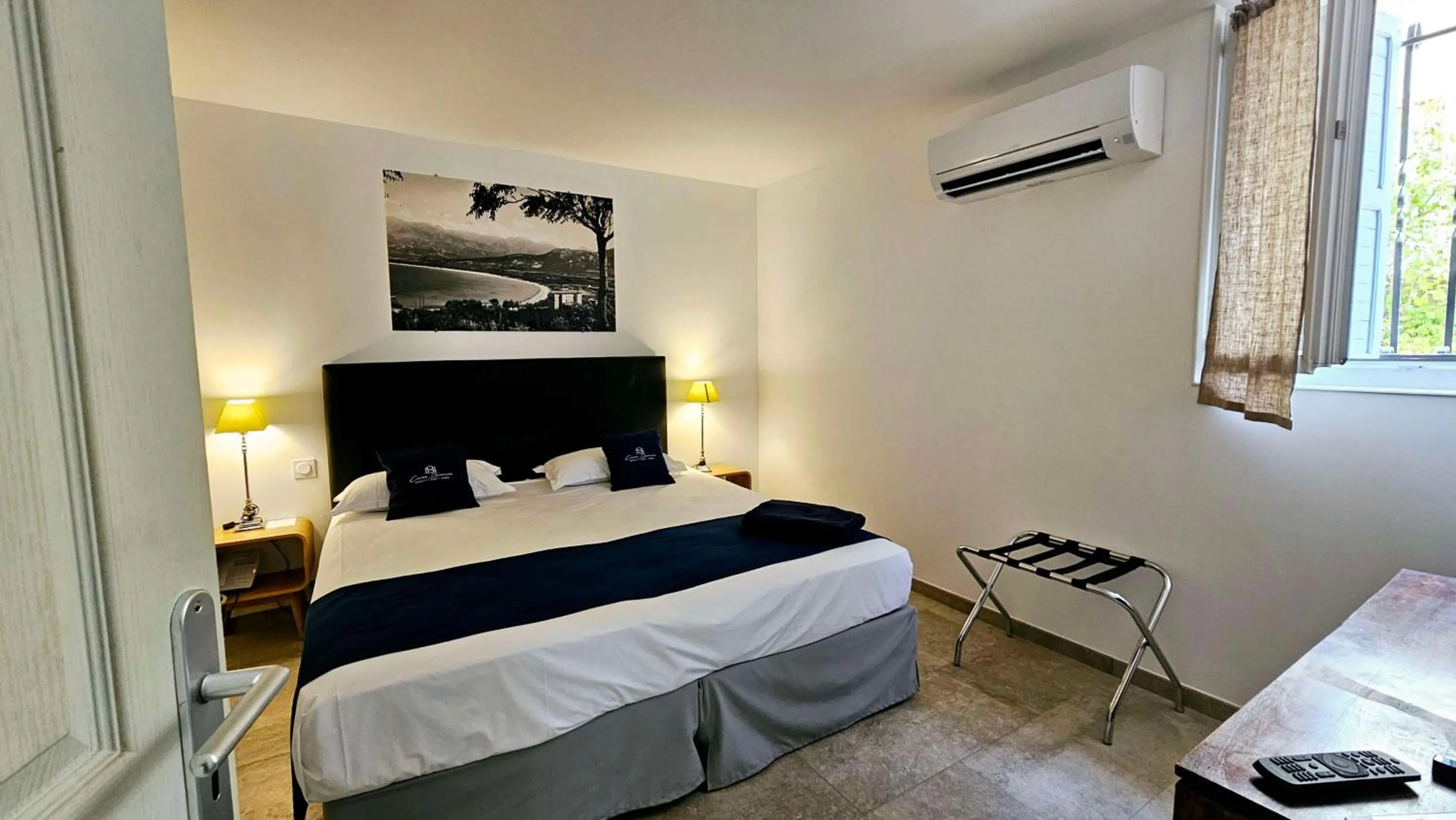 Family Room with Sofa Bed - Non-Smoking in Best Western Hotel Casa Bianca, Piscine Intérieure et Extérieure