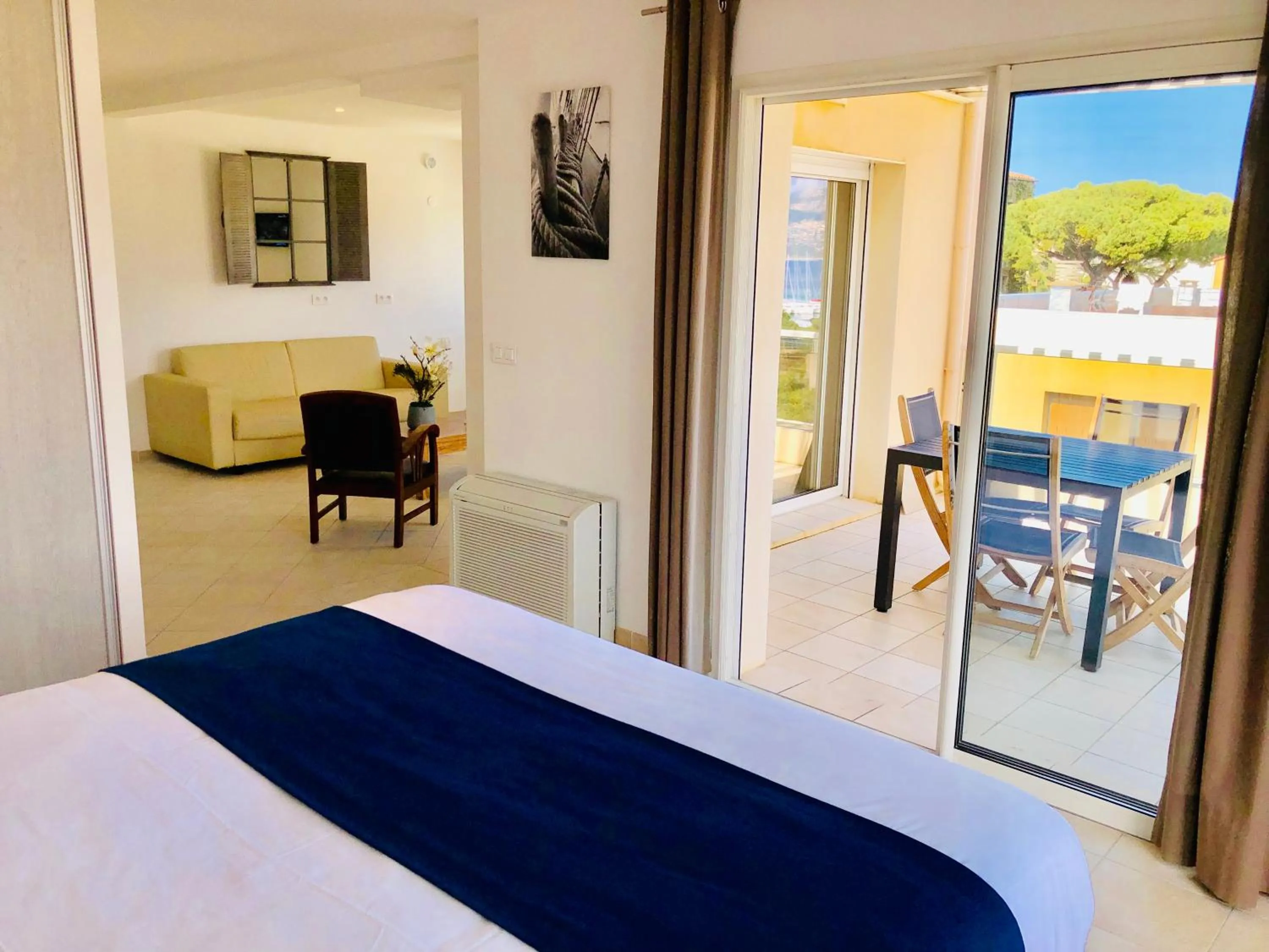 Balcony/Terrace, Bed in Best Western Hotel Casa Bianca, Piscine Intérieure et Extérieure