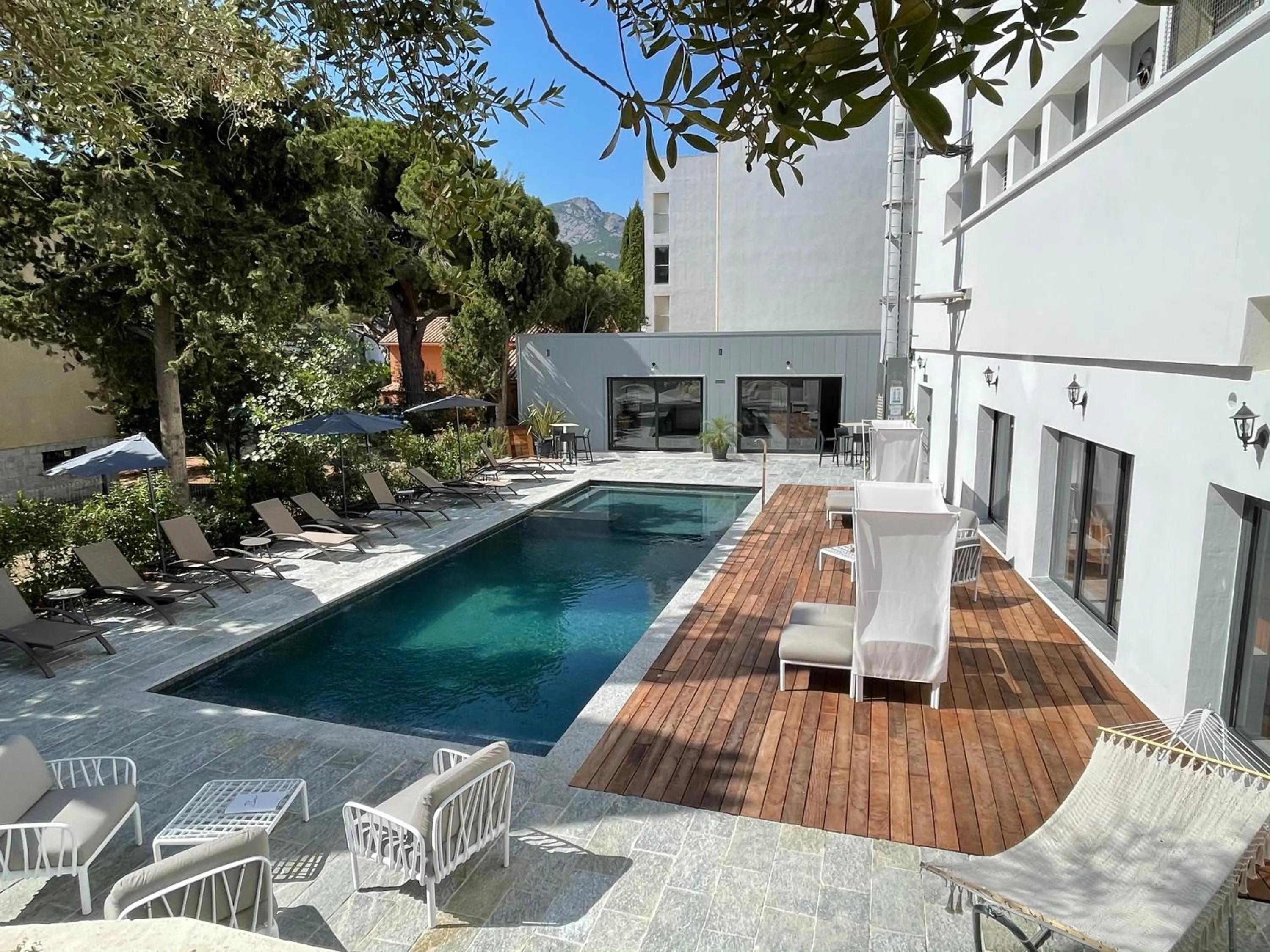 Day in Best Western Hotel Casa Bianca, Piscine Intérieure et Extérieure