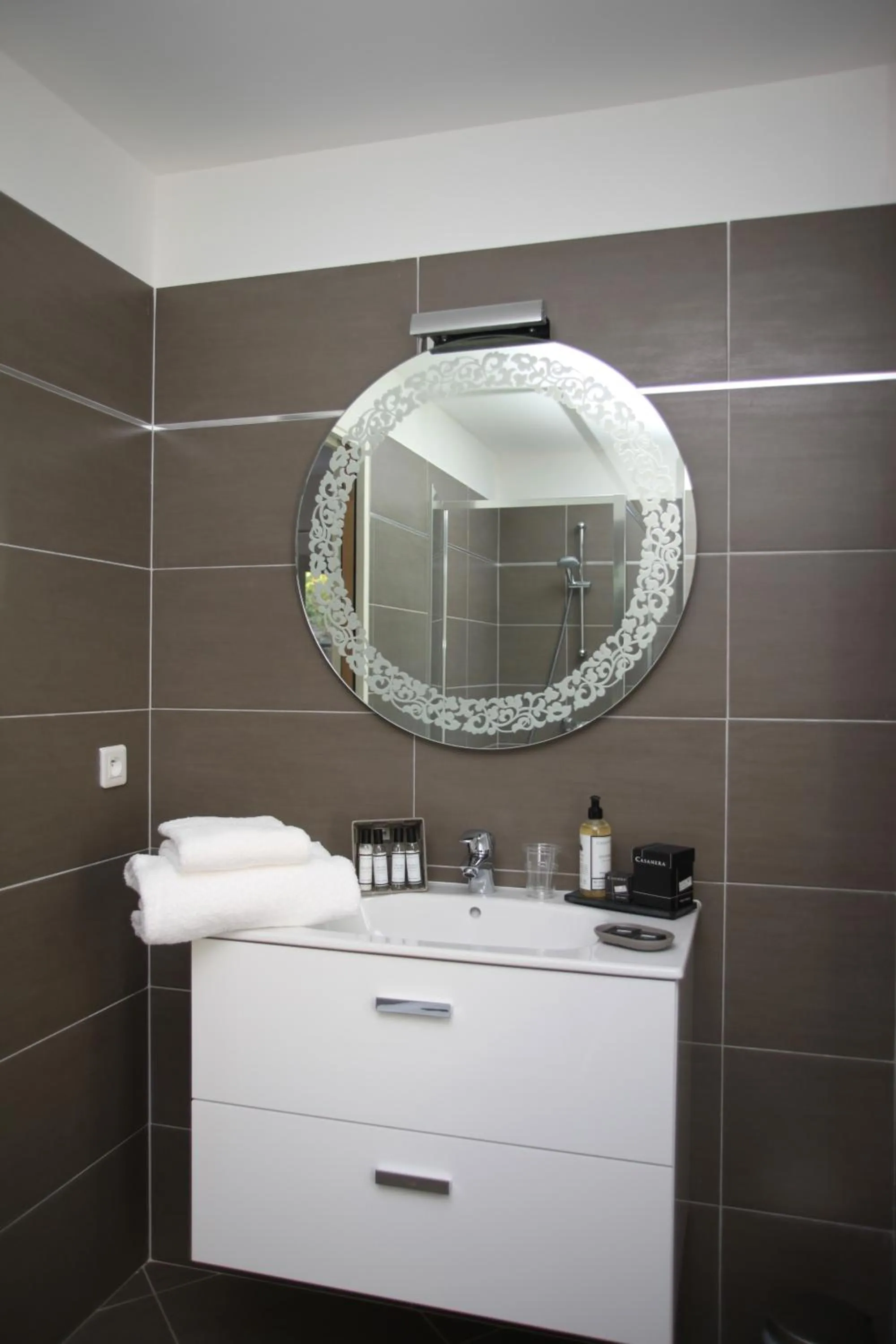 Bathroom in Best Western Hotel Casa Bianca, Piscine Intérieure et Extérieure