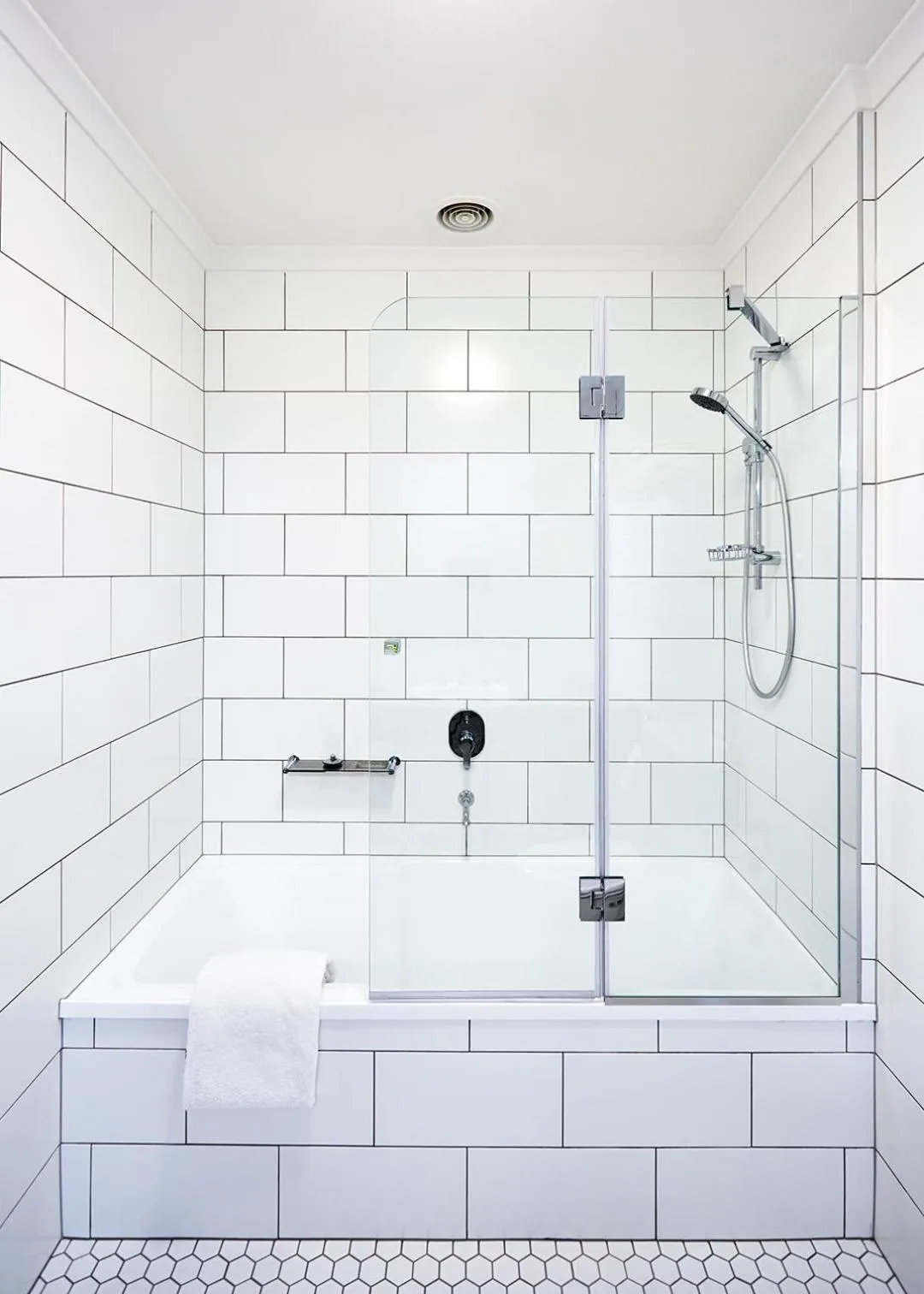 Bathroom in The Terrace at The Settlement