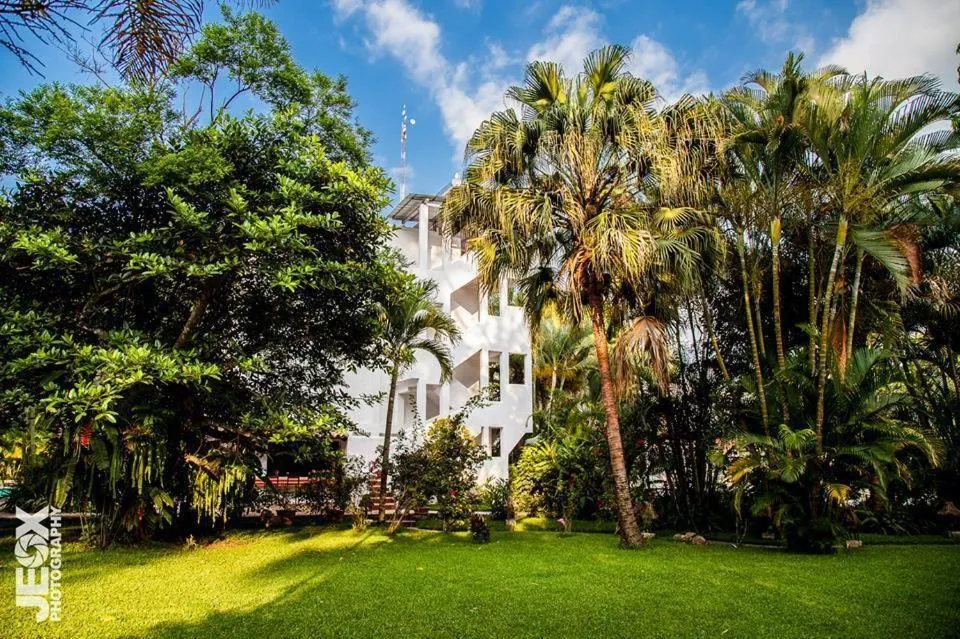 Property building in Hotel Ciudad Blanca