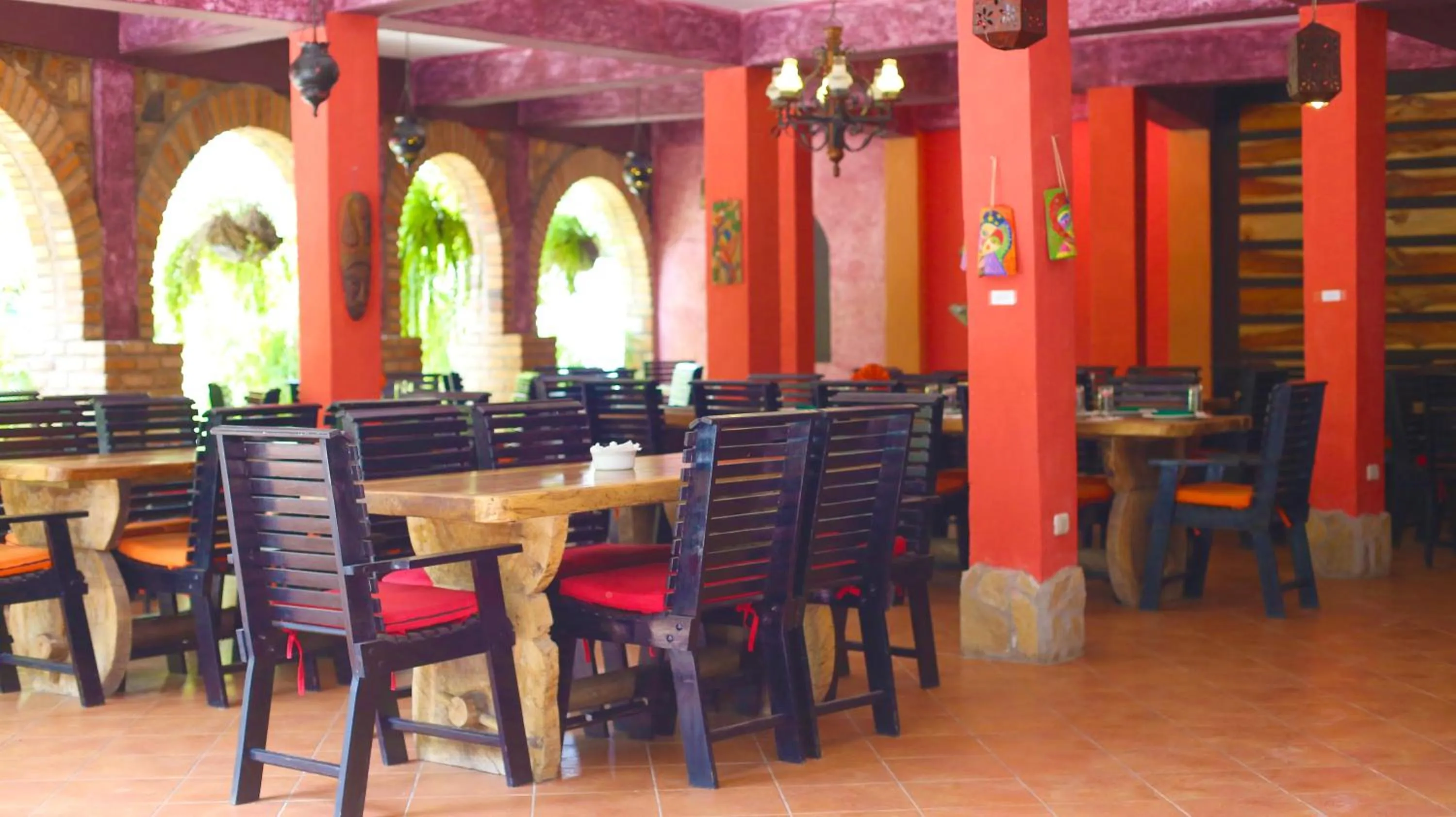 Restaurant/places to eat in Hotel Ciudad Blanca