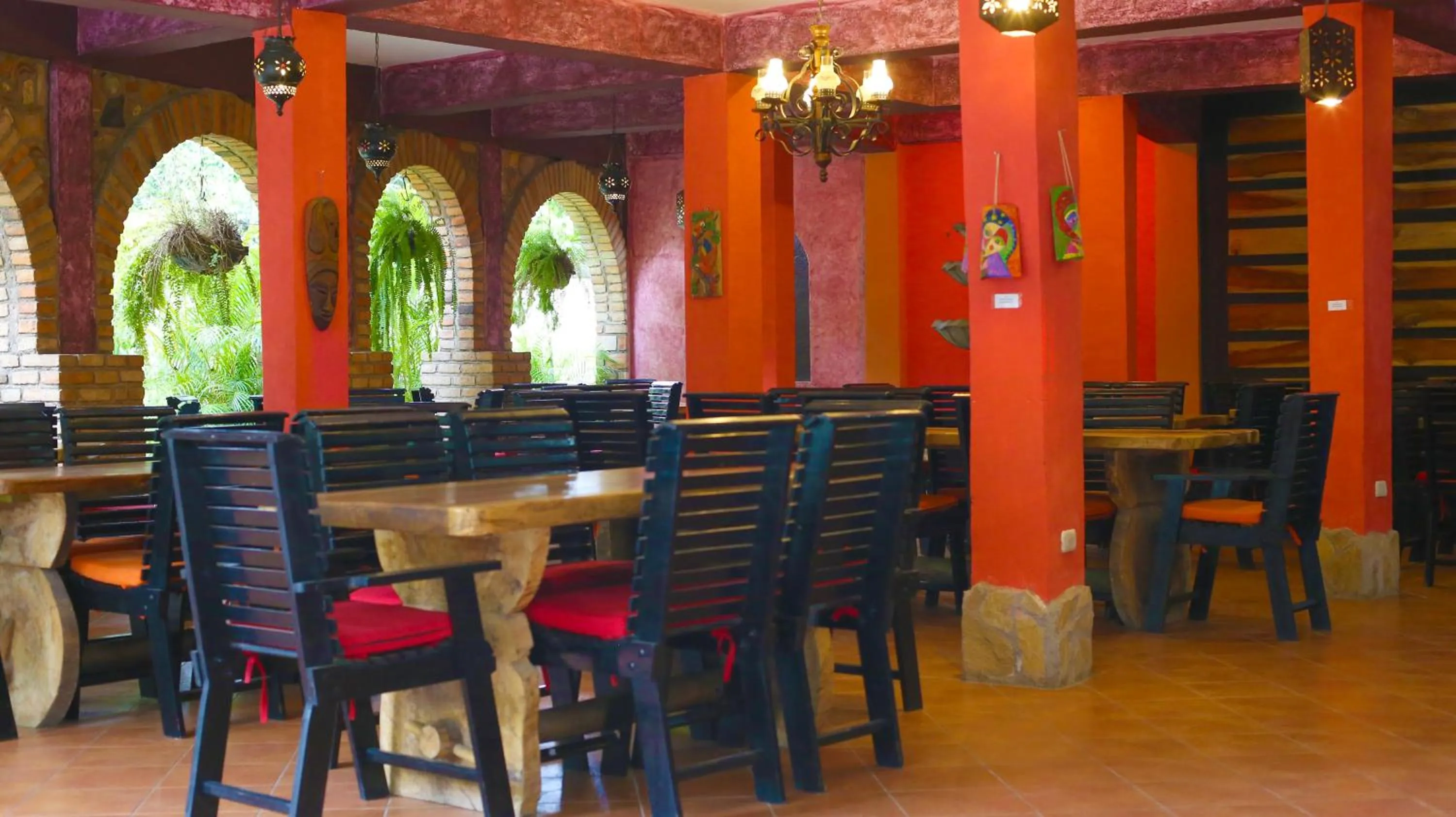 Restaurant/places to eat in Hotel Ciudad Blanca
